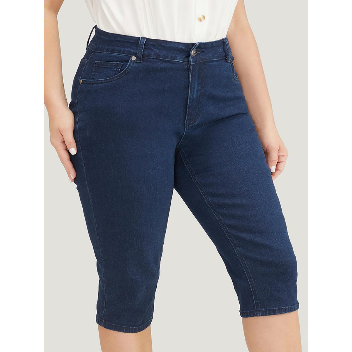 Plus Size Moderately Stretchy High Rise Knee Denim Shorts Women Midnight Elegant Plain Medium stretch Side seam pocket Jeans BloomChic 12/L Product Image