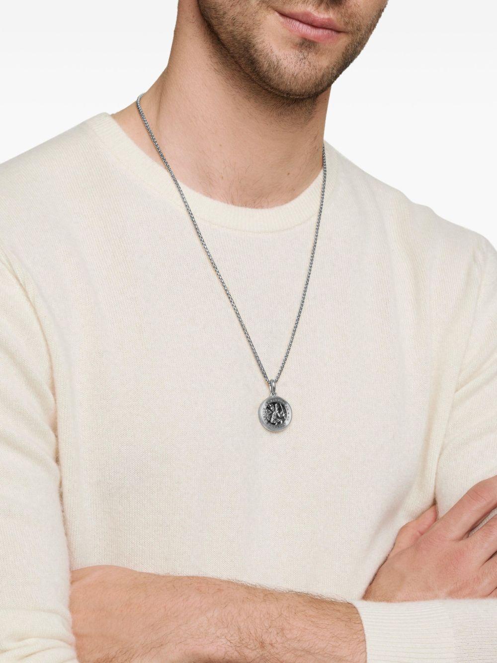 18kt yellow gold St. Christopher amulet (34.5mm) Product Image