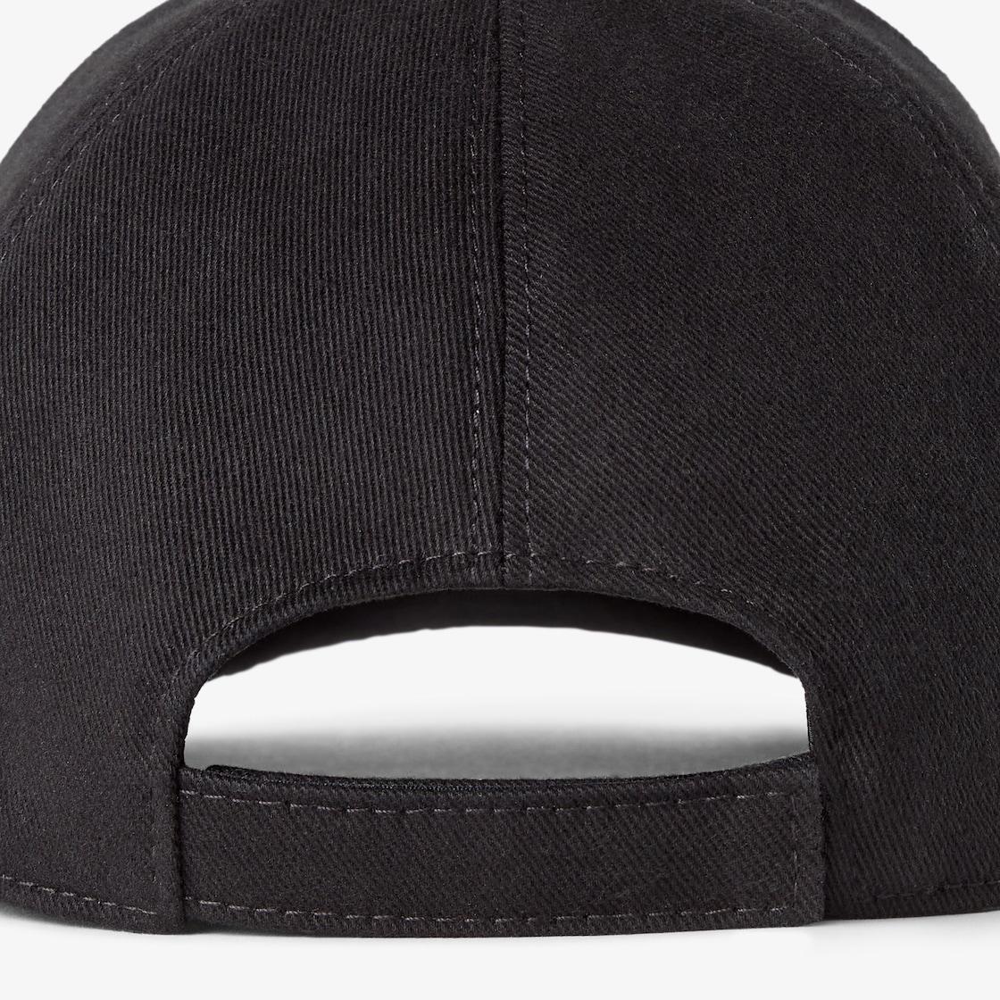 Hat Baseball cap in black cotton Product Image