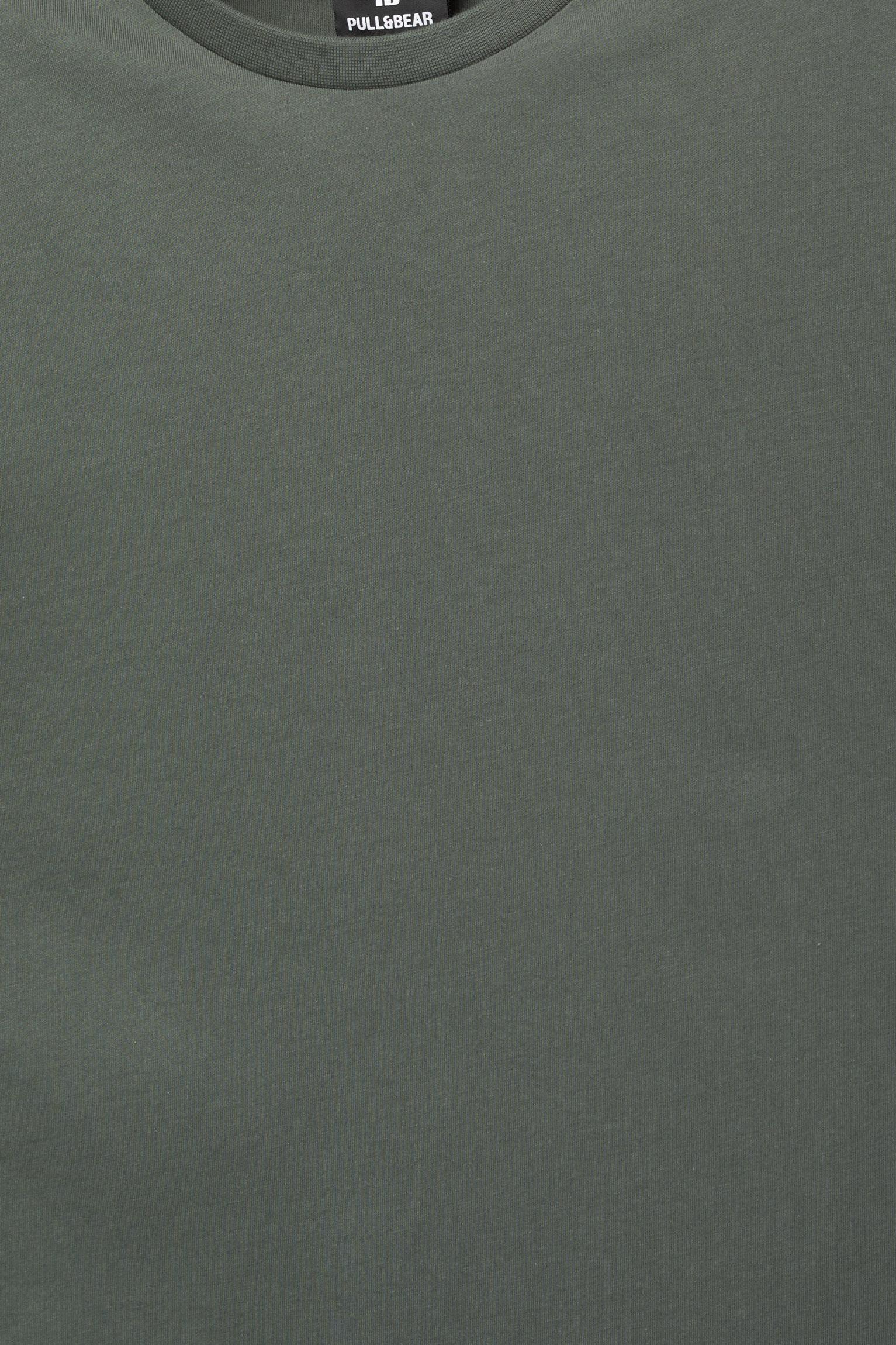 Basic muscle fit T-shirt Product Image