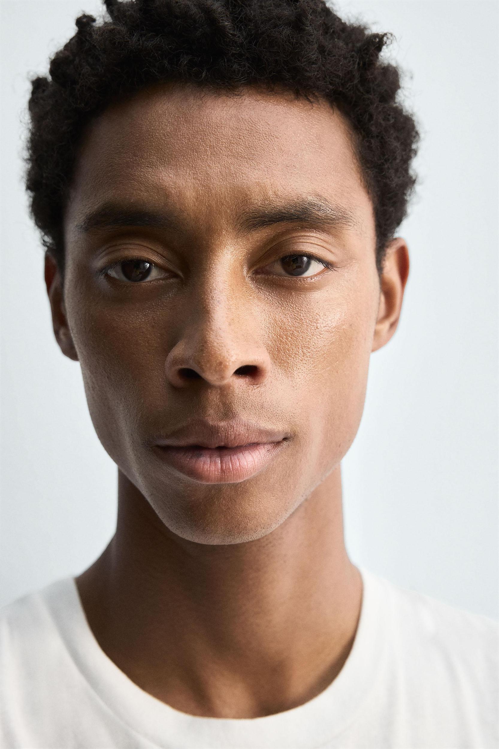 LIGHTWEIGHT TANK T-SHIRT Product Image