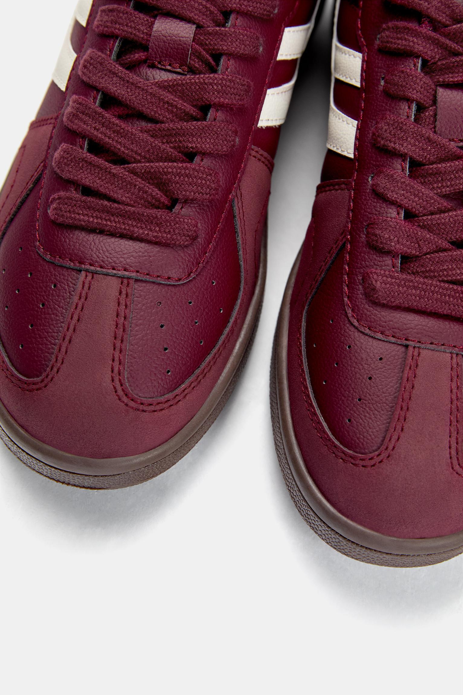 Retro sneakers Product Image