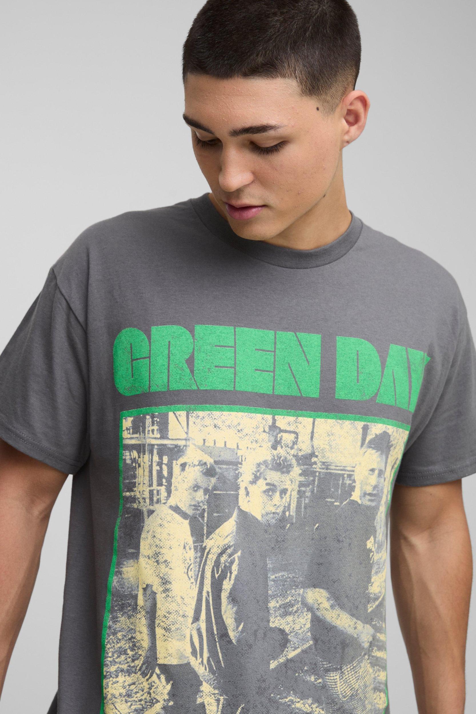 Regular Fit Green Day License Printed T-Shirt | boohooMAN USA Product Image