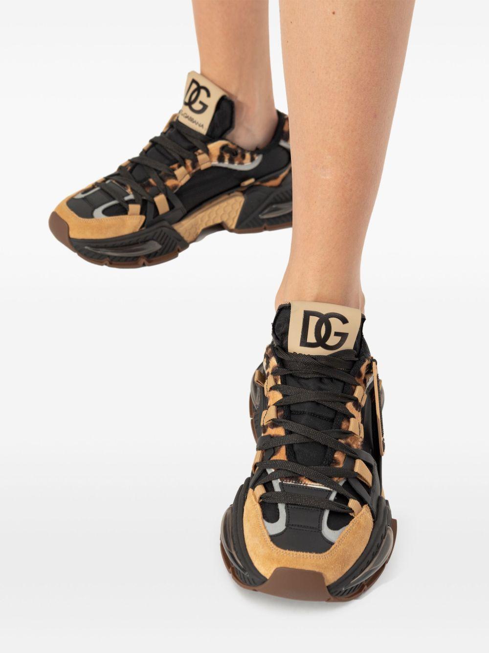 Airmaster sneakers Product Image