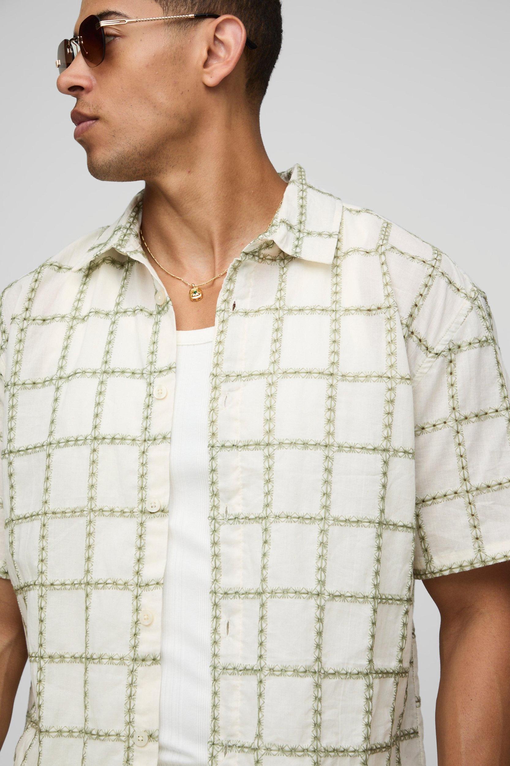 Oversized Boxy Embroiddery Check Collared Shirt | boohooMAN USA Product Image
