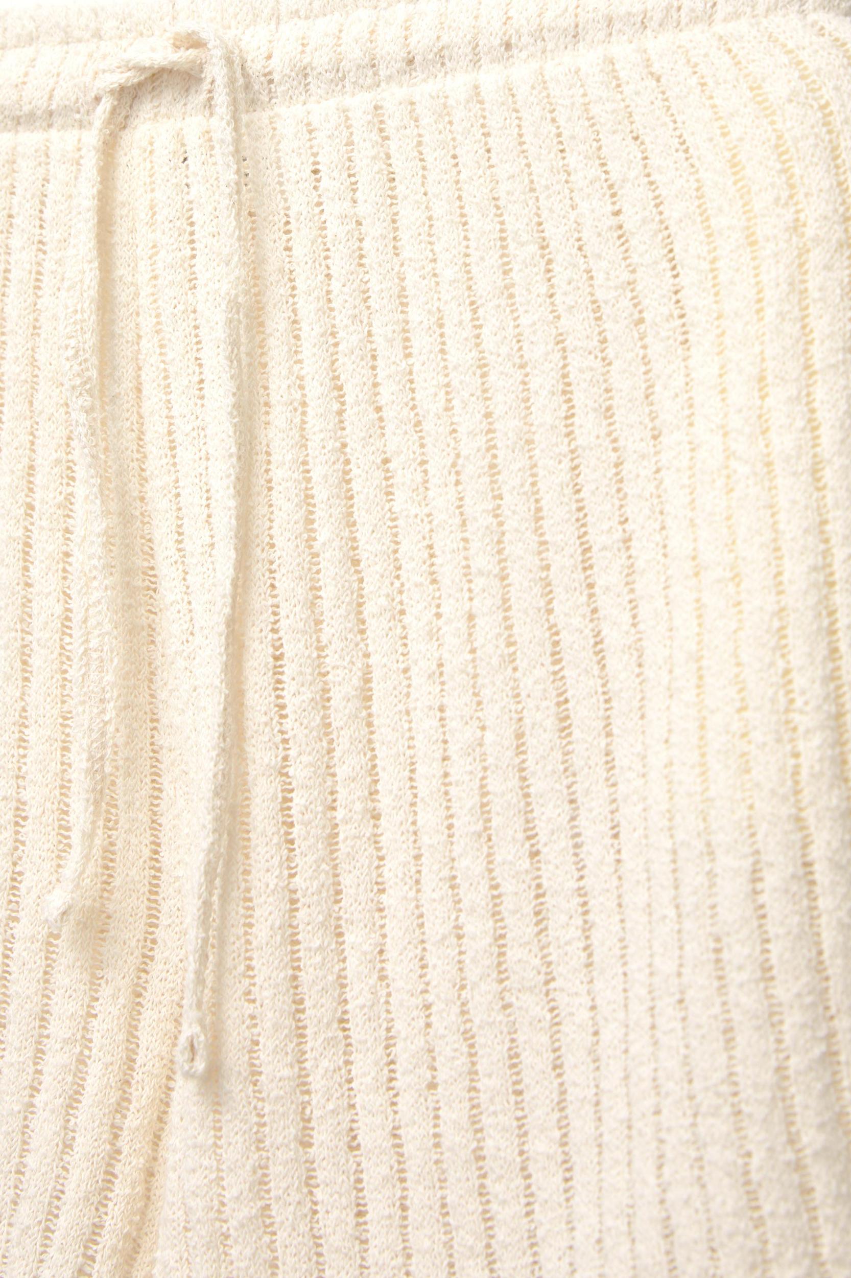 Open-knit shorts Product Image