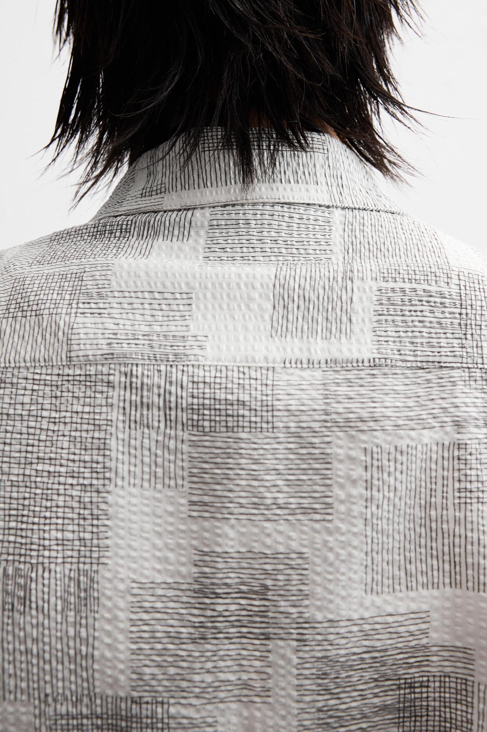 SEERSUCKER ABSTRACT PRINT SHIRT Product Image