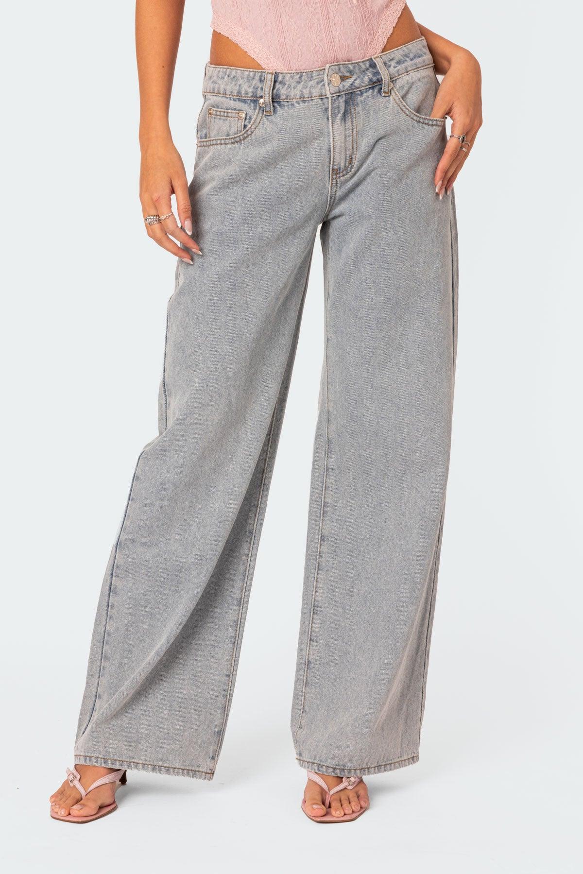 Bow Pocket Relaxed Jeans Product Image