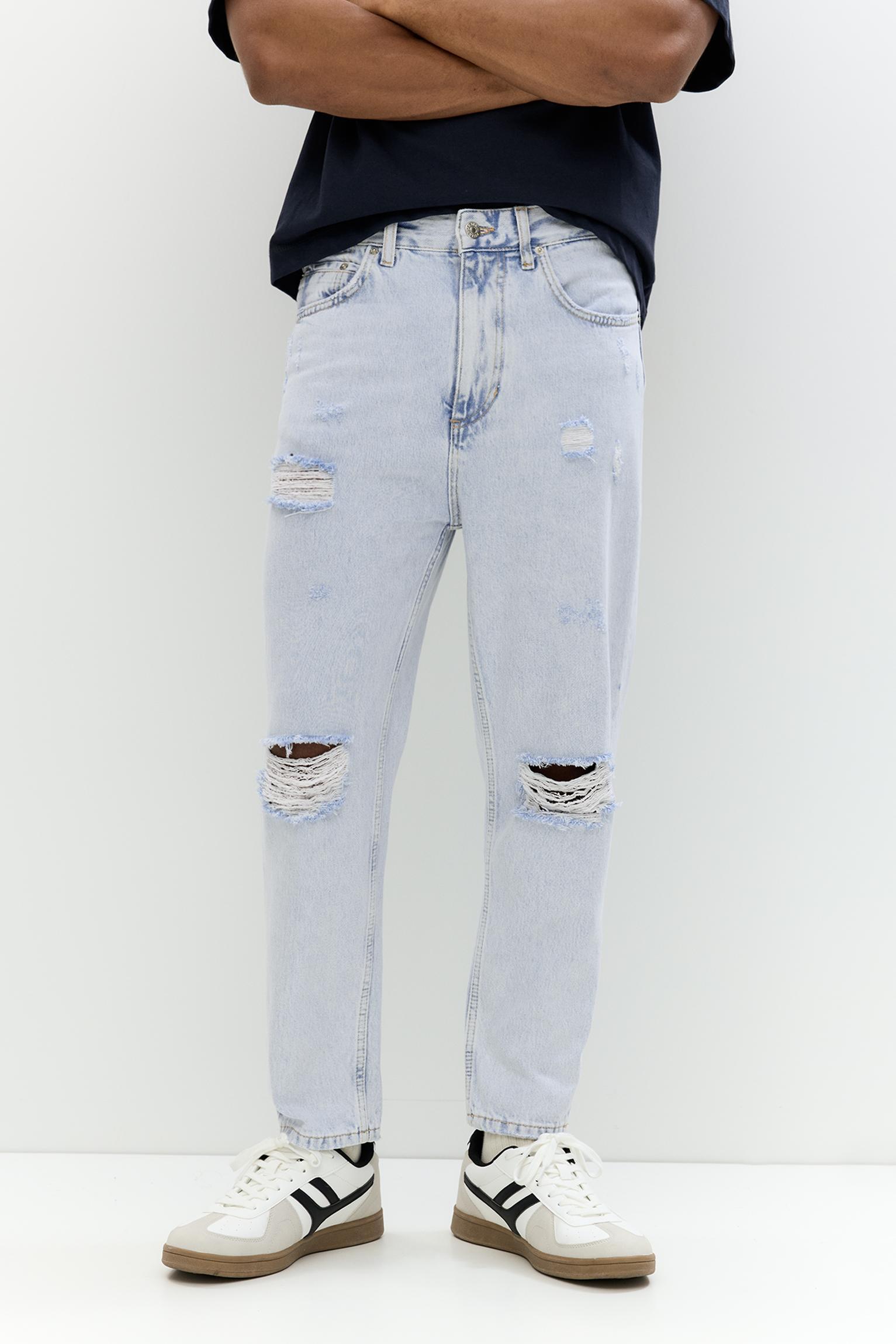 Relaxed fit ripped jeans Product Image