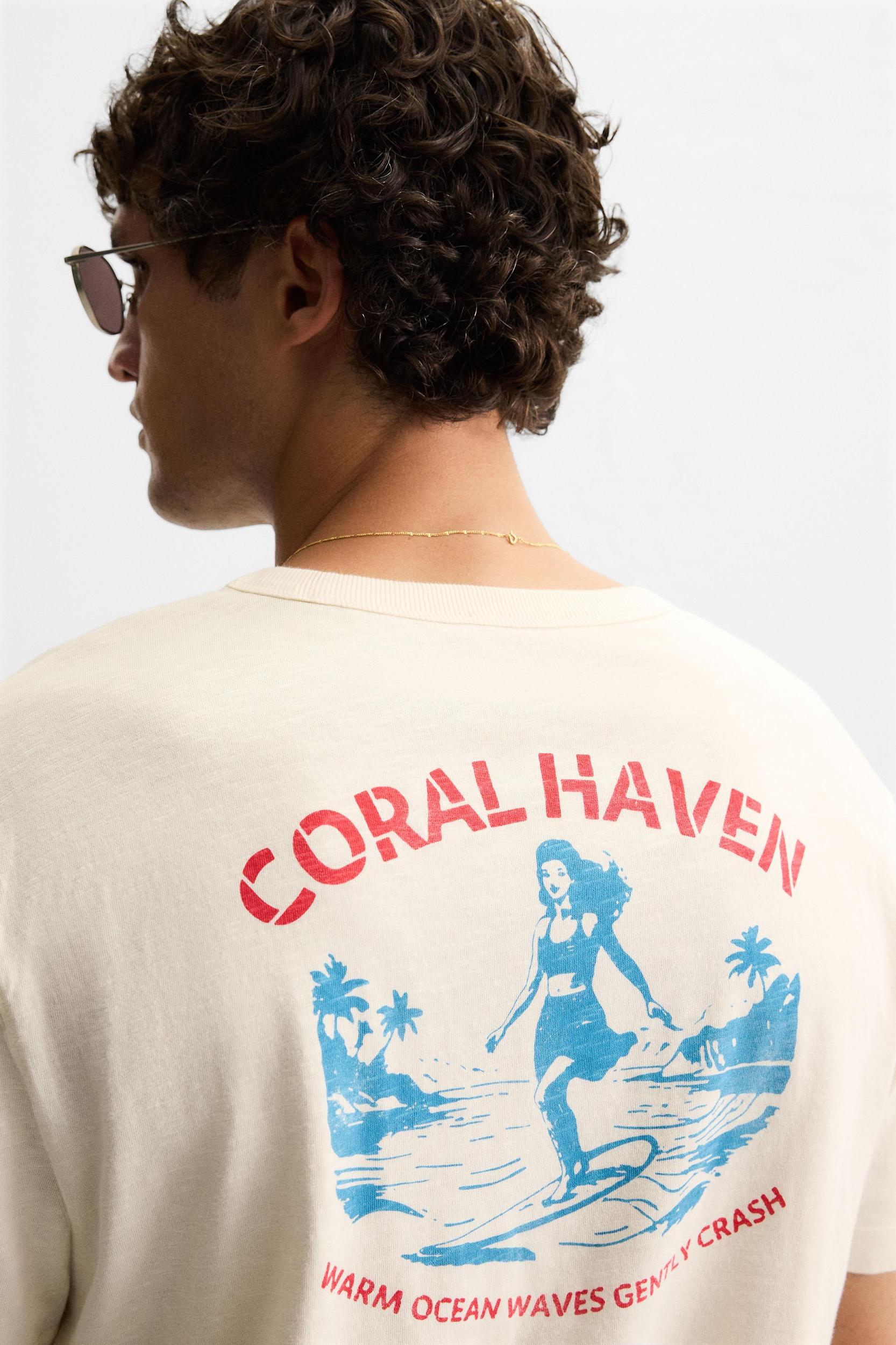 CONTRAST GRAPHIC T-SHIRT Product Image