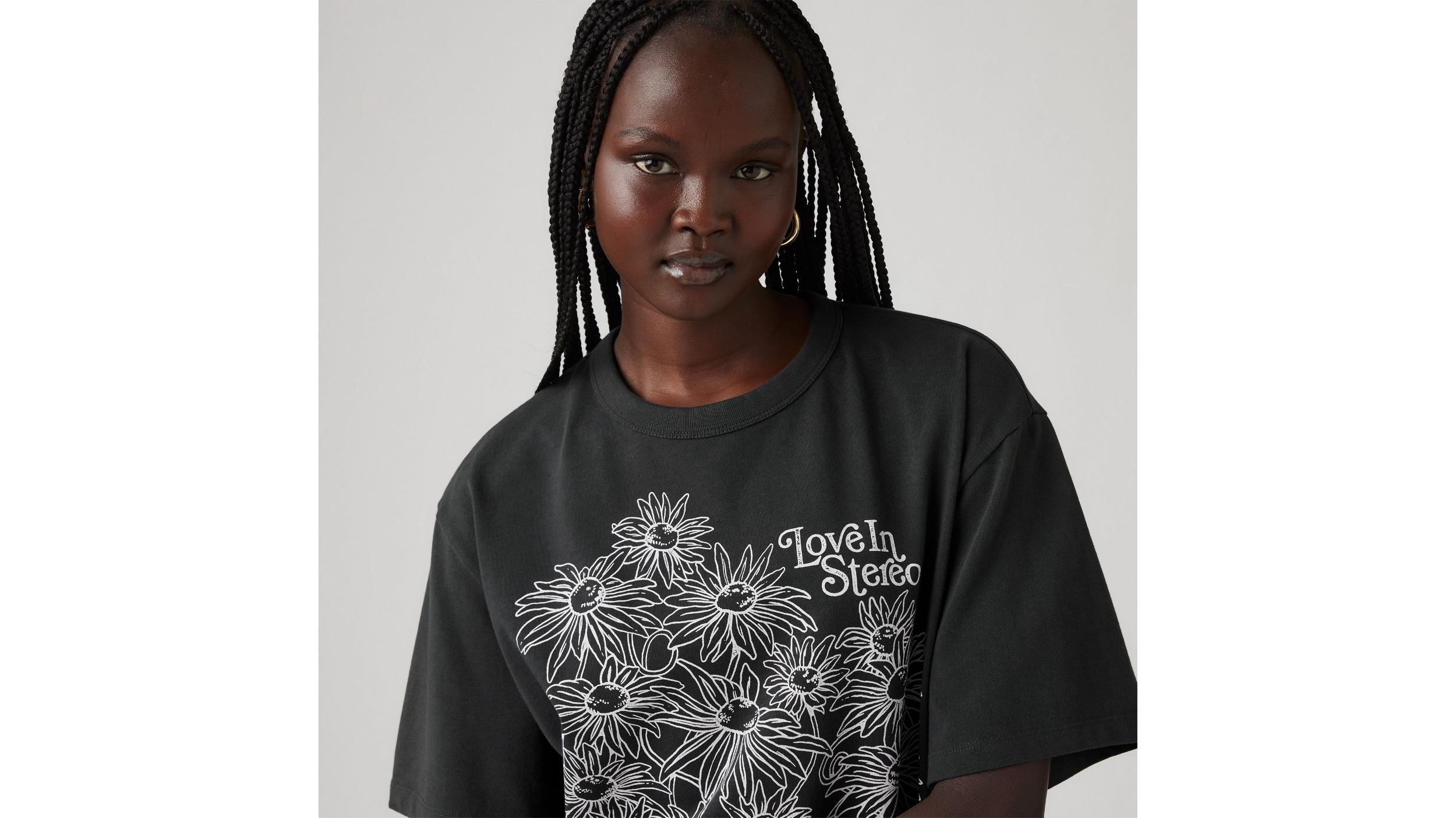 Graphic Tabor T-Shirt Product Image