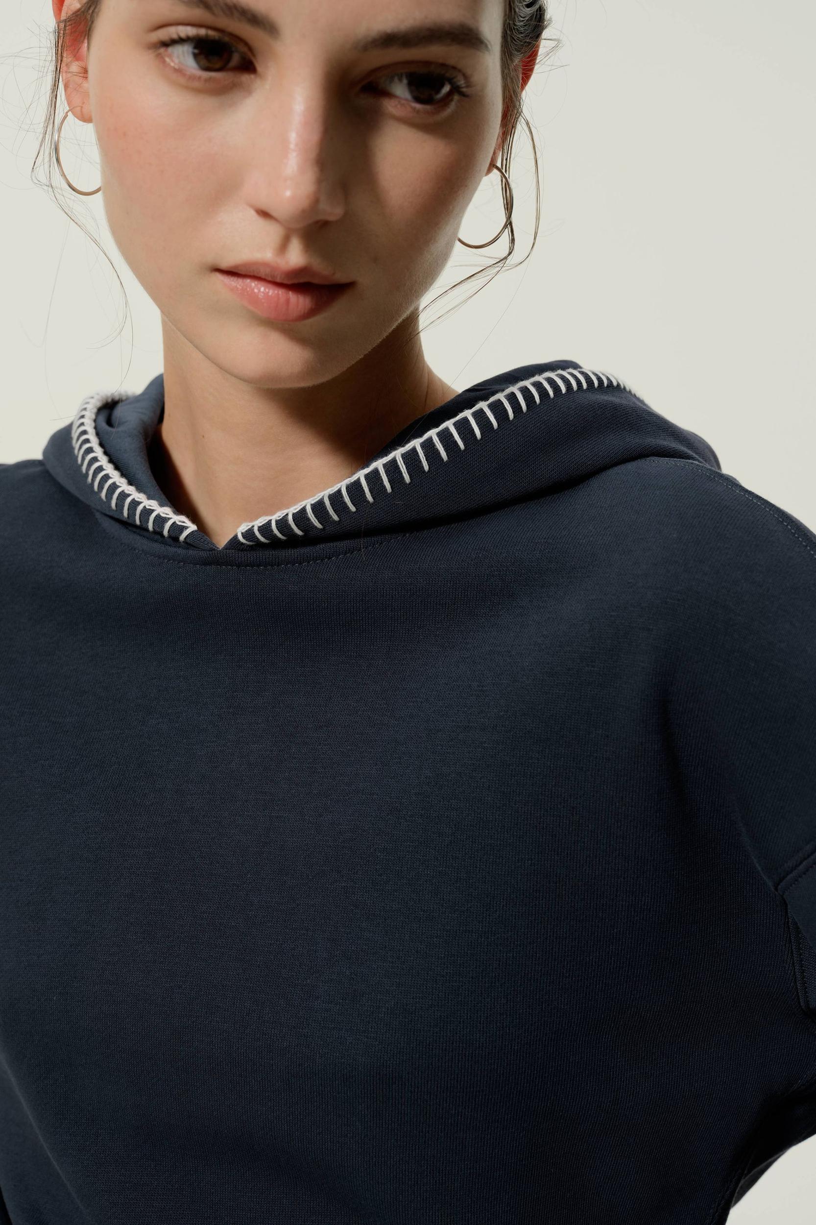 Seamflow Poise Pullover Product Image