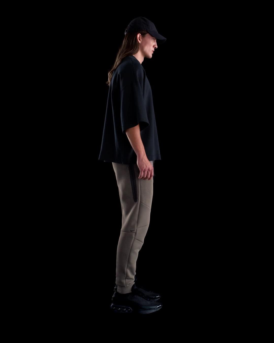 Nike Men's Tech Fleece Jogger Pants Product Image