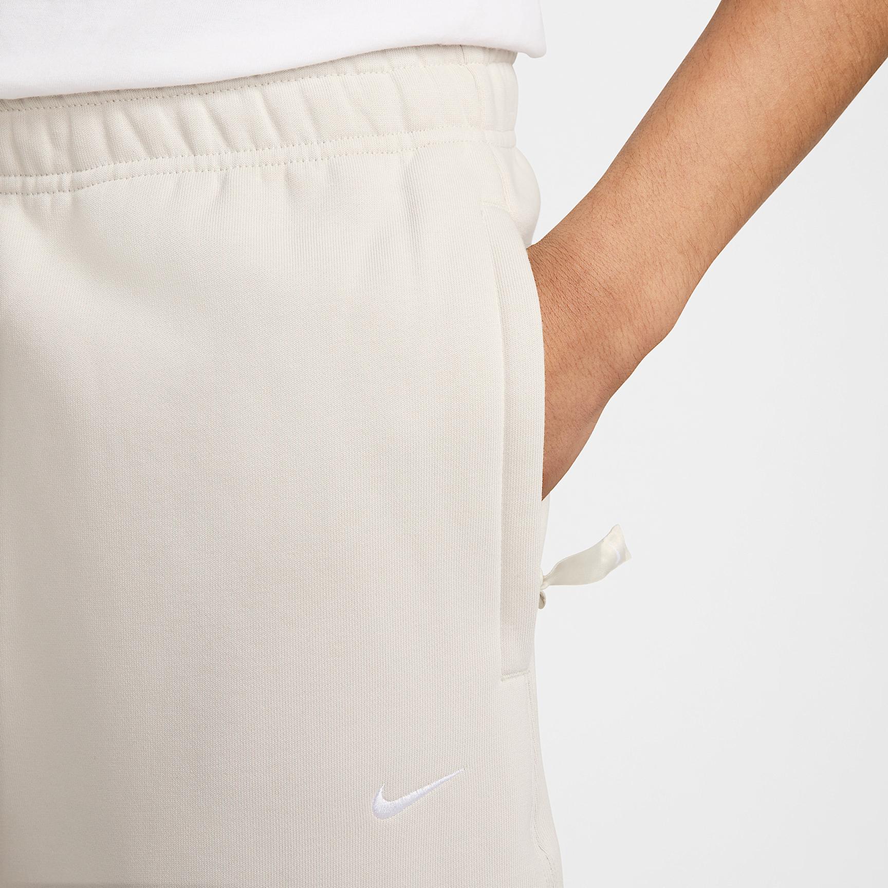 Nike Men's Solo Swoosh Fleece Pants Product Image