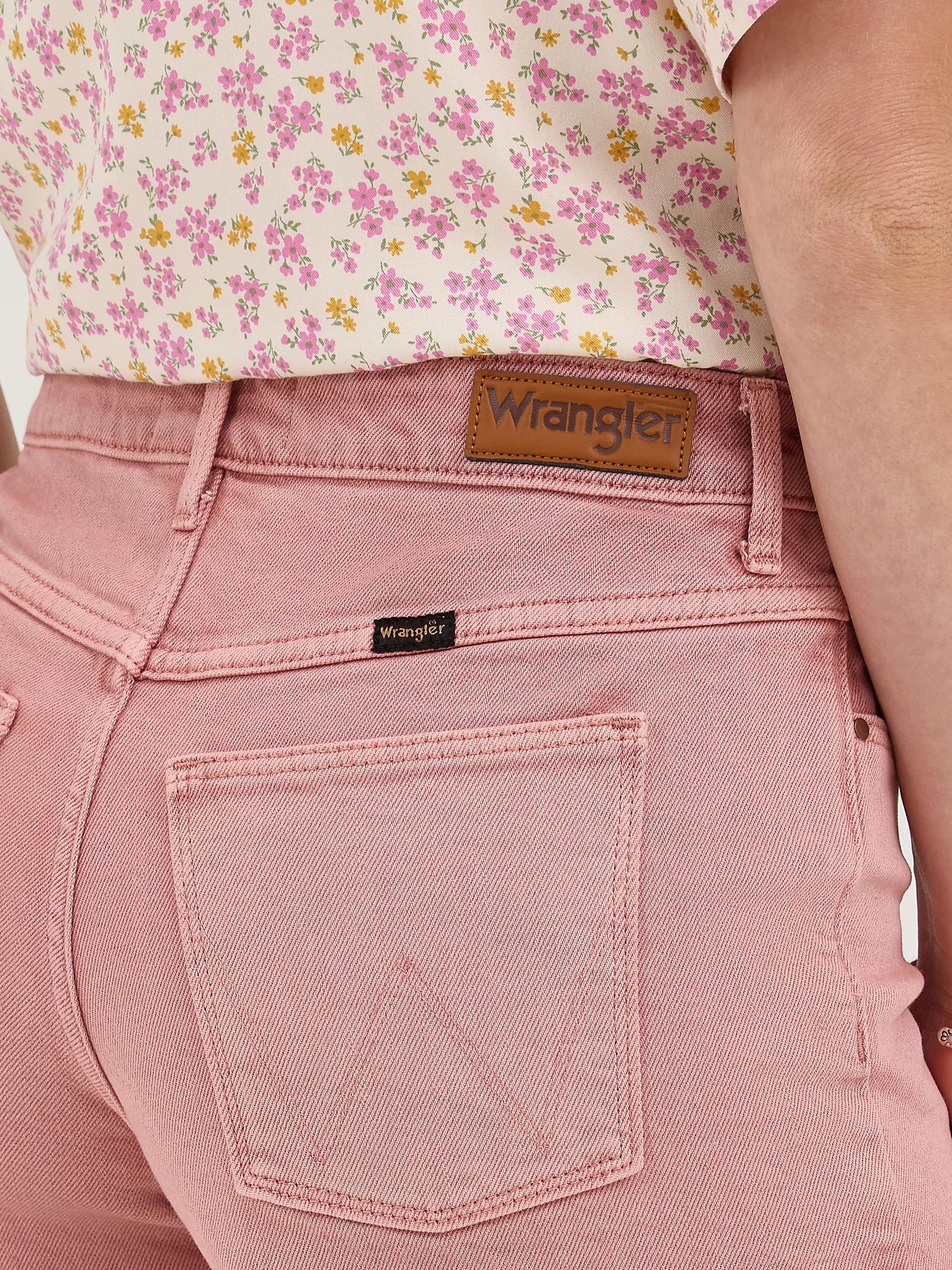 Women's Vintage Cut-Off Short | Women's SHORTS & SKIRTS | Wrangler® Product Image