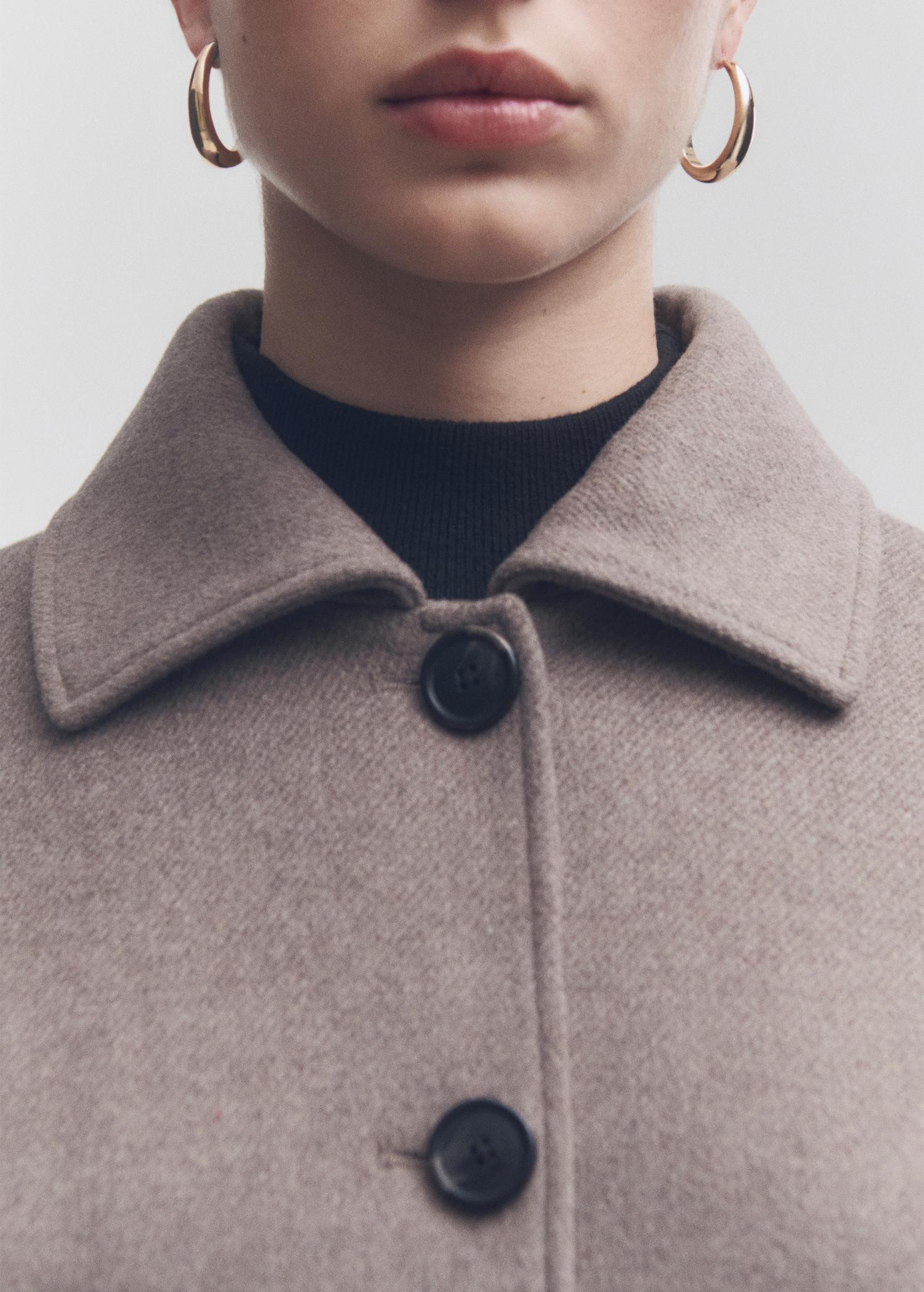 Thin oval hoop earrings - Women | MANGO USA Product Image