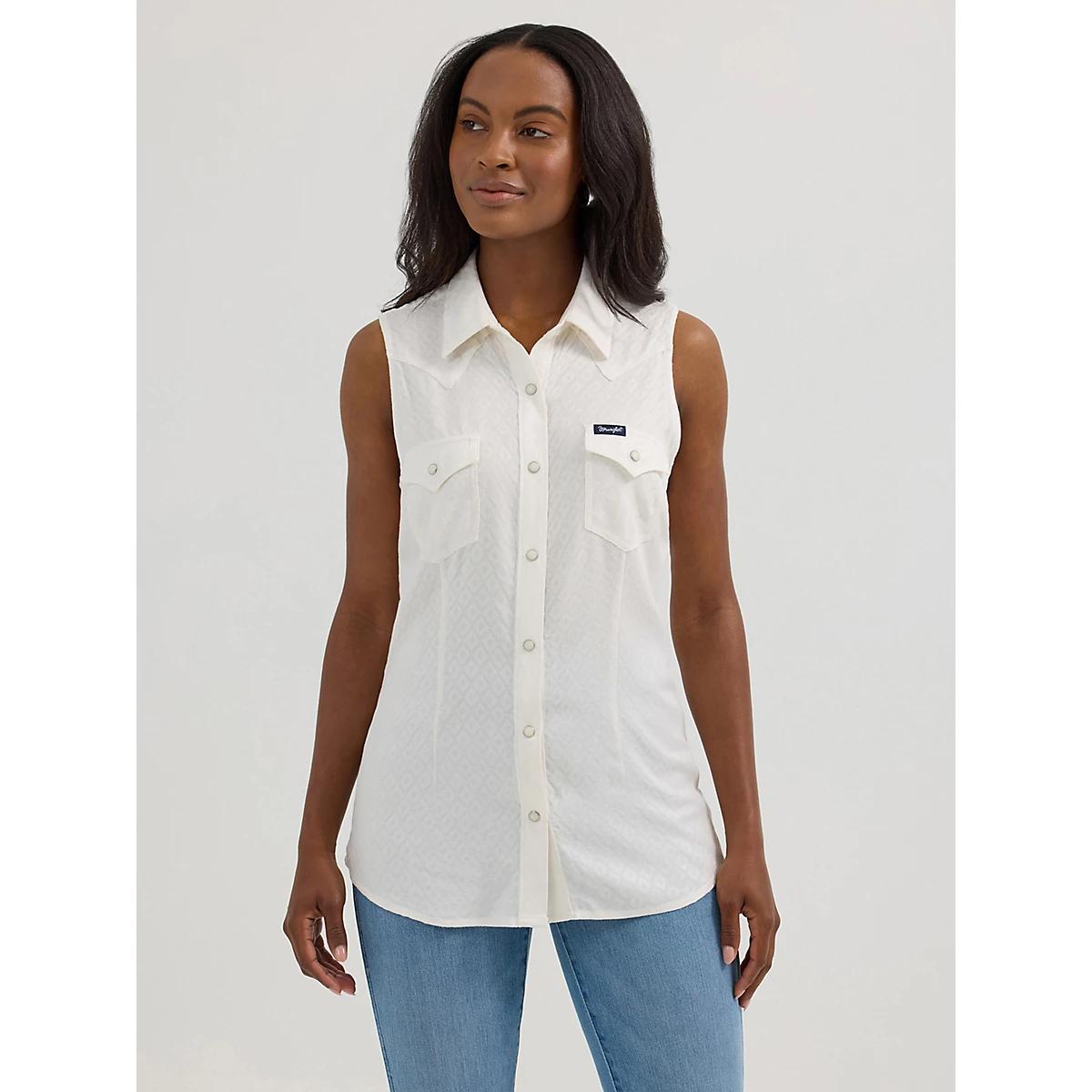 Women's Wrangler Retro® Textured Slim Western Snap Tank Product Image