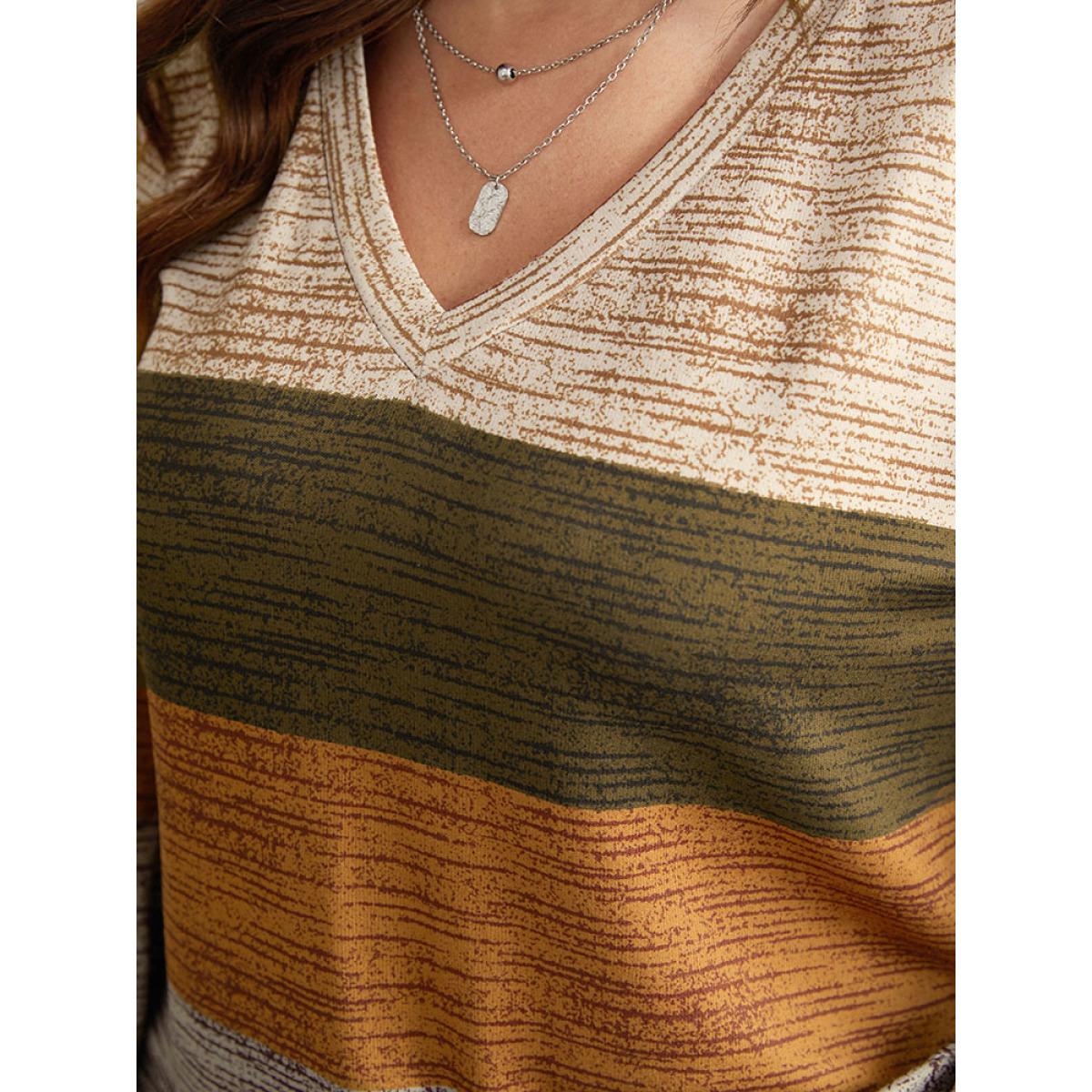Plus Size Striped Colorblock Contrast V Neck T-shirt Multicolor Women Casual Contrast Colorblock V-neck Everyday T-shirts BloomChic 26/4X Product Image