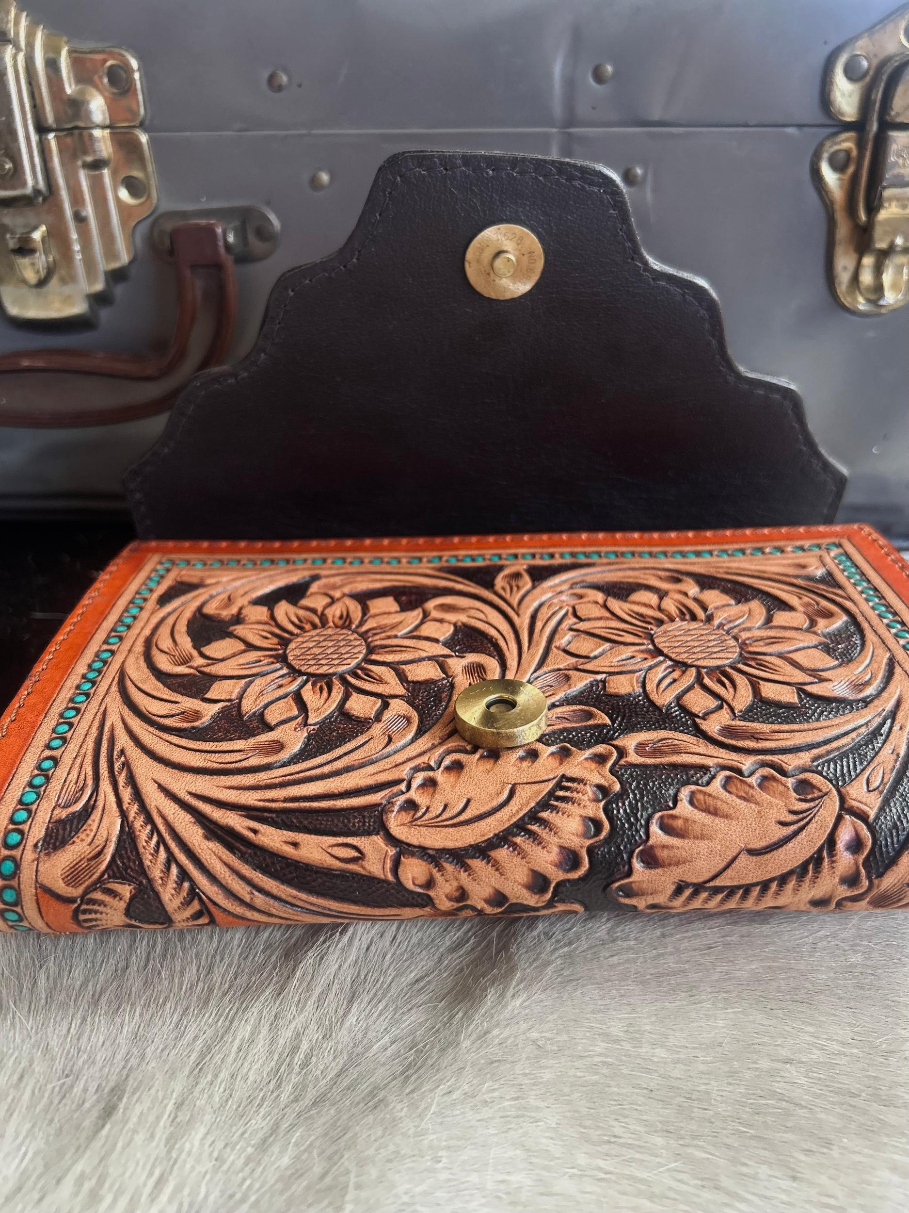 American Darling Sunset in Tucson Wallet Crossbody Product Image