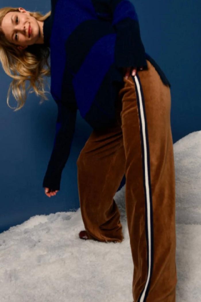 Relaxed Wide Leg Pant Product Image