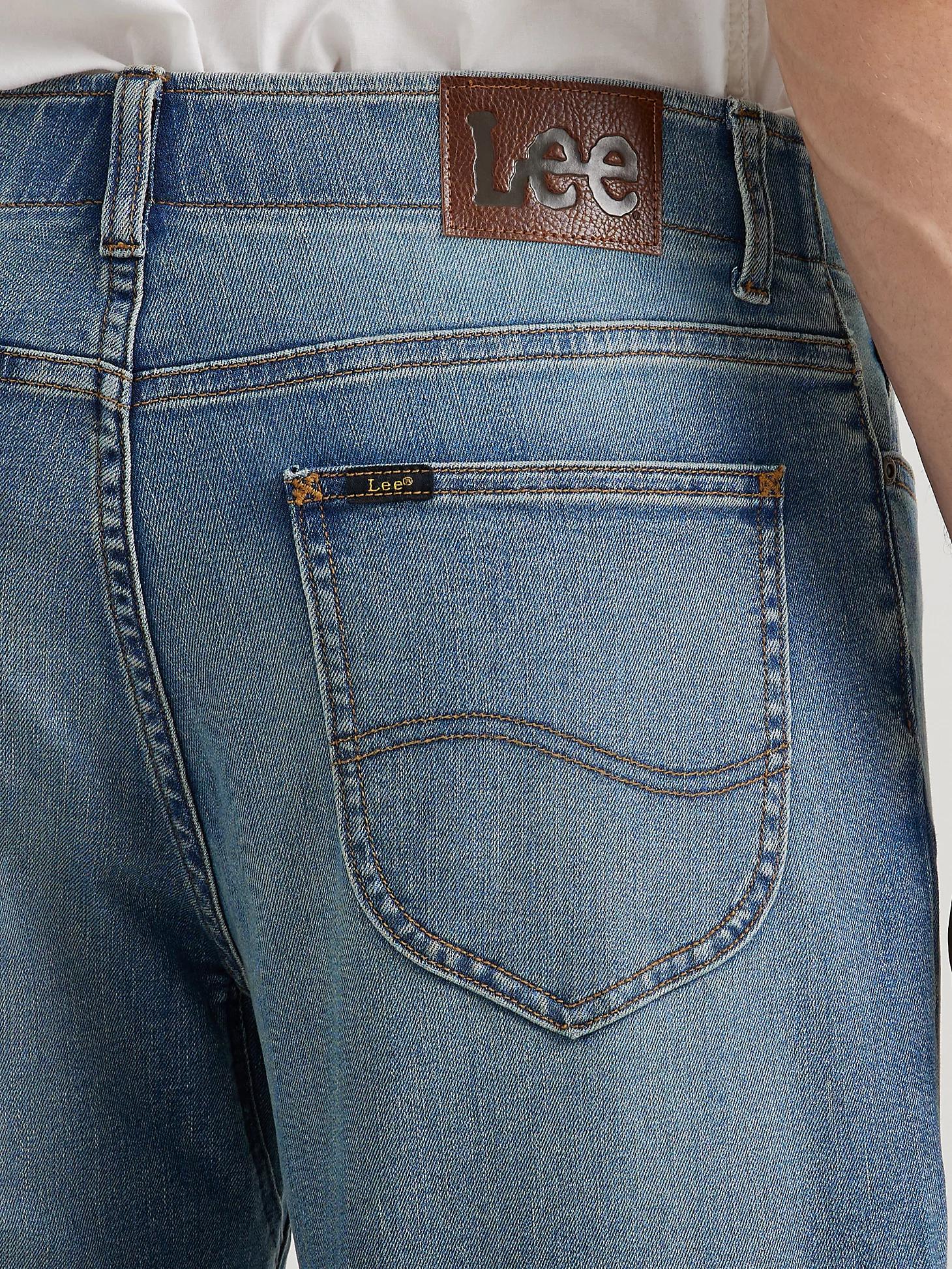 Men's Extreme Motion MVP Relaxed Straight Jean | Men's Jeans | Lee® Product Image