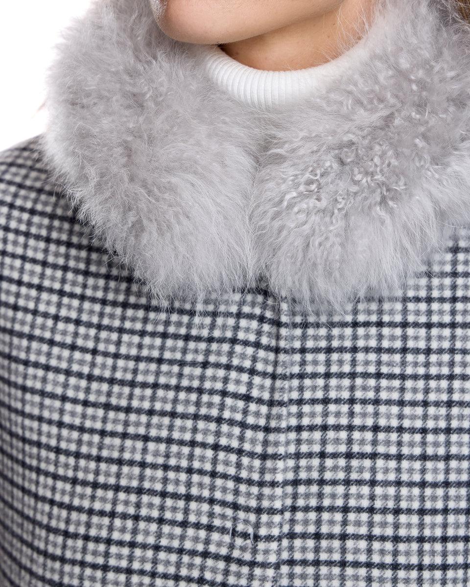Woolblend Coat with Cashmere lamb Collar Product Image