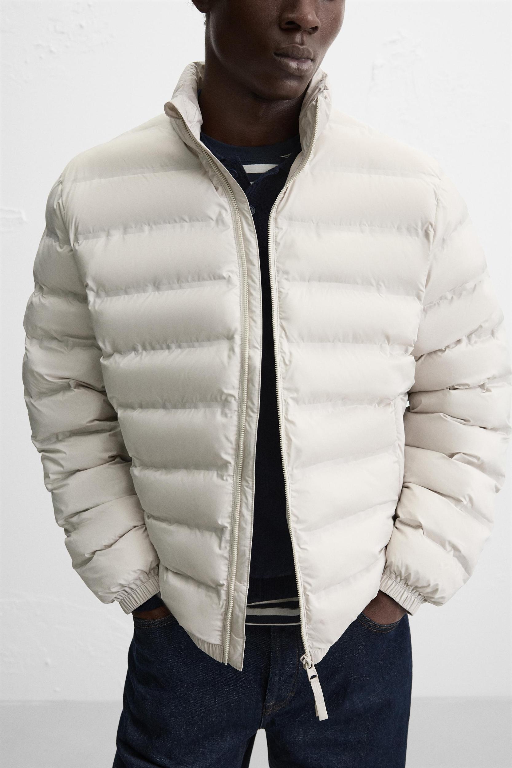 LIGHTWEIGHT WATER REPELLENT PUFFER JACKET Product Image