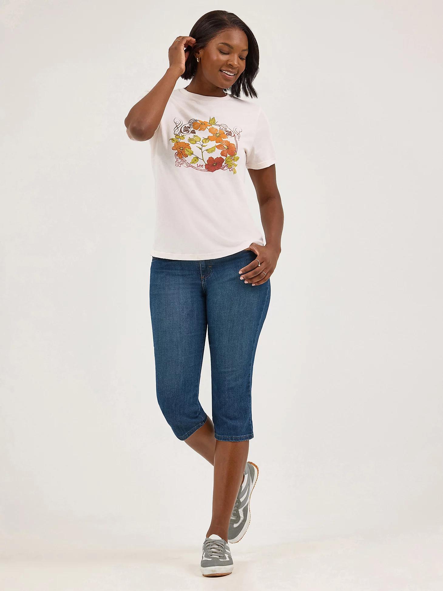 Women's Capris: Relaxed Fit Capri Pants | Denim Pants | Lee® Product Image