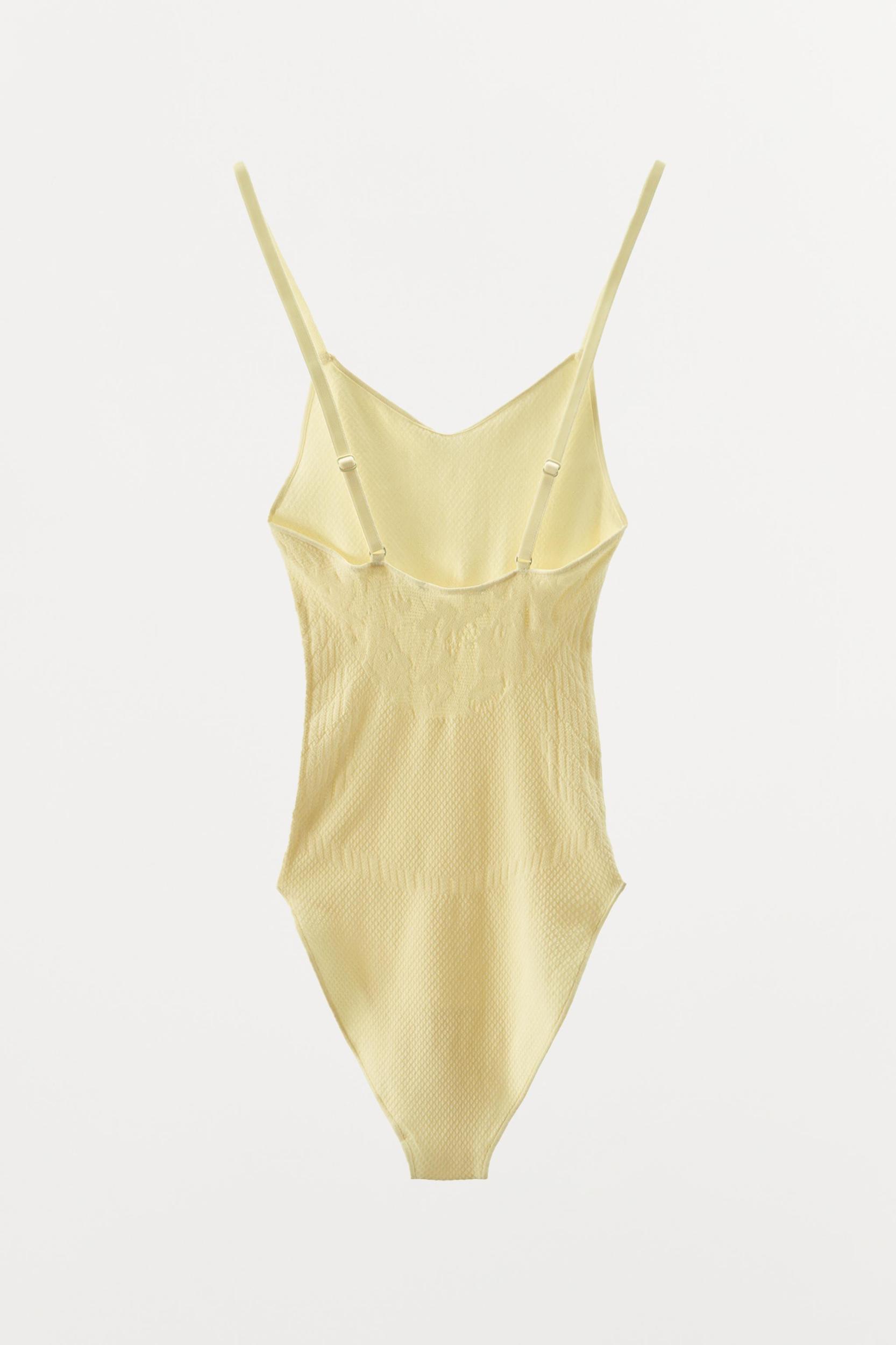SEAMLESS STRAPPY BODYSUIT Product Image