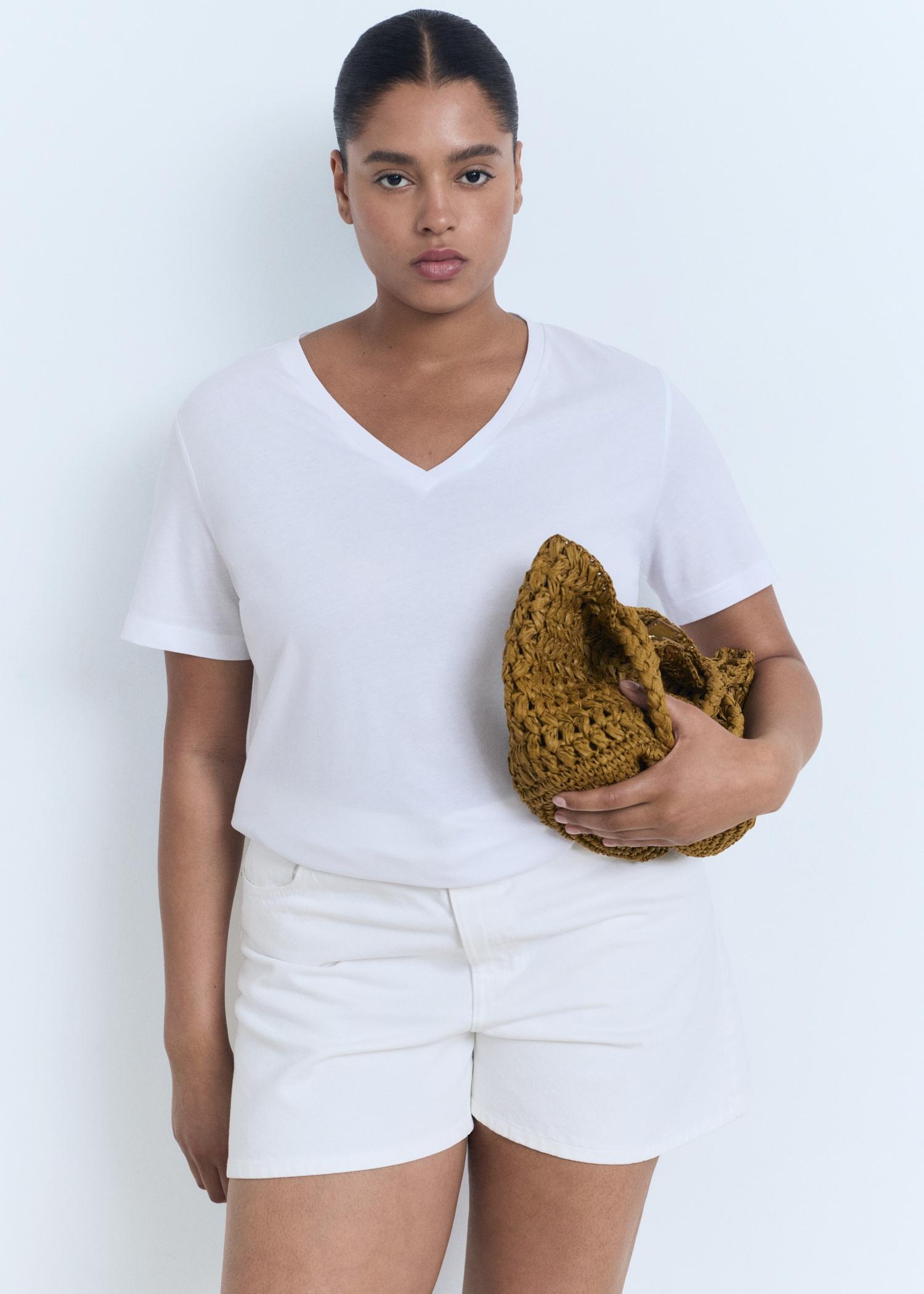 V-neck cotton T-shirt - Women | MANGO USA Product Image