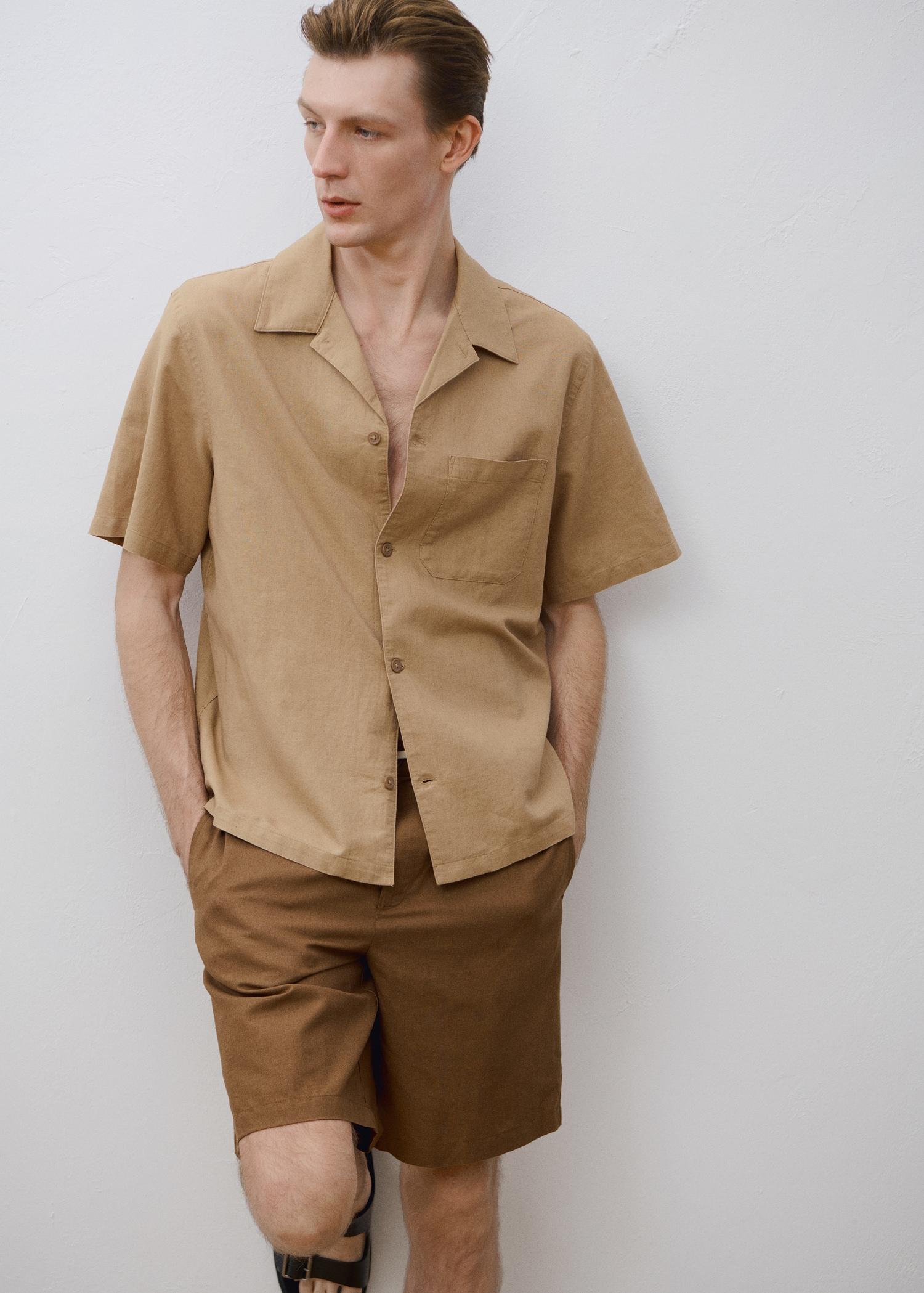 Linen shirt with bowling collar and pocket - Men | MANGO USA Product Image