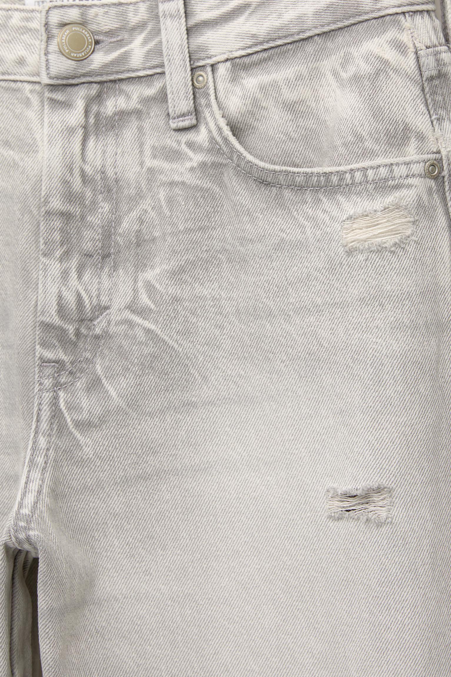 Mid-rise balloon fit jeans Product Image