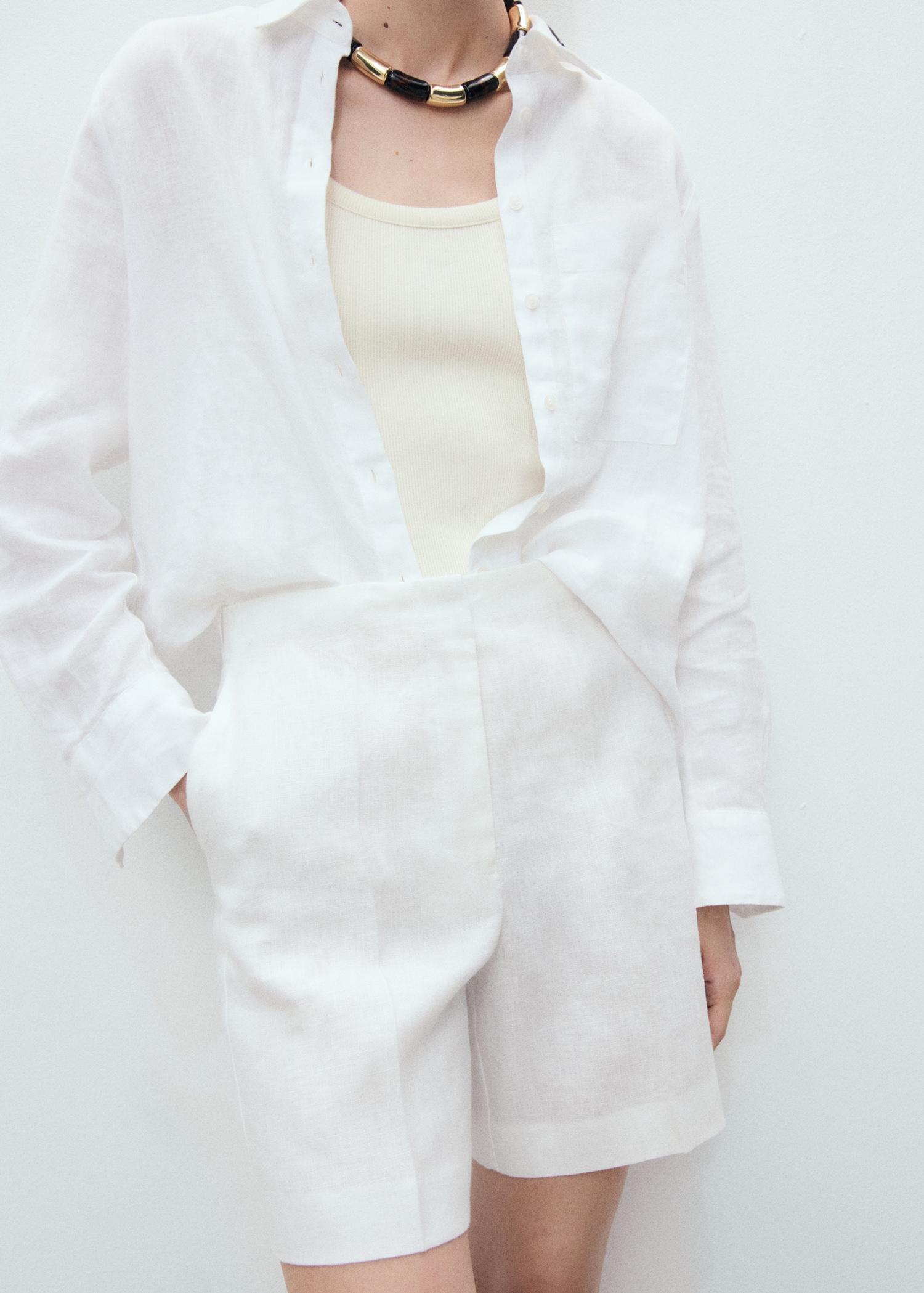 Linen straight-fit mid-rise shorts - Women | MANGO USA Product Image