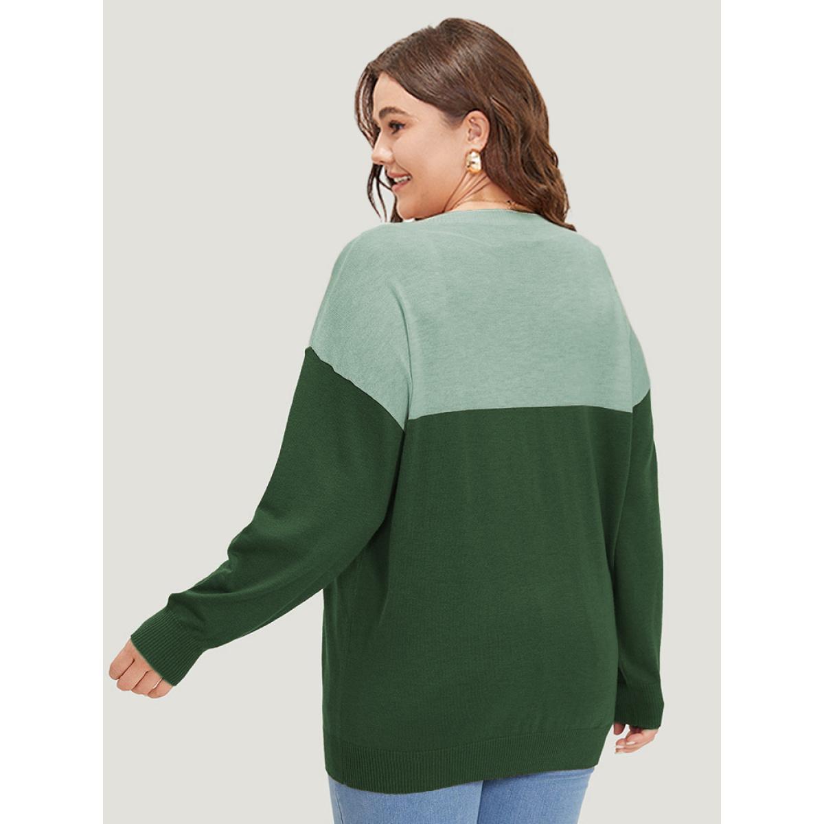 Plus Size Supersoft Essentials Colorblock Two Tone Patchwork V Neck Pullover Green Women Leisure Loose Long Sleeve V-neck Casual Pullovers BloomChic 28/5X Product Image