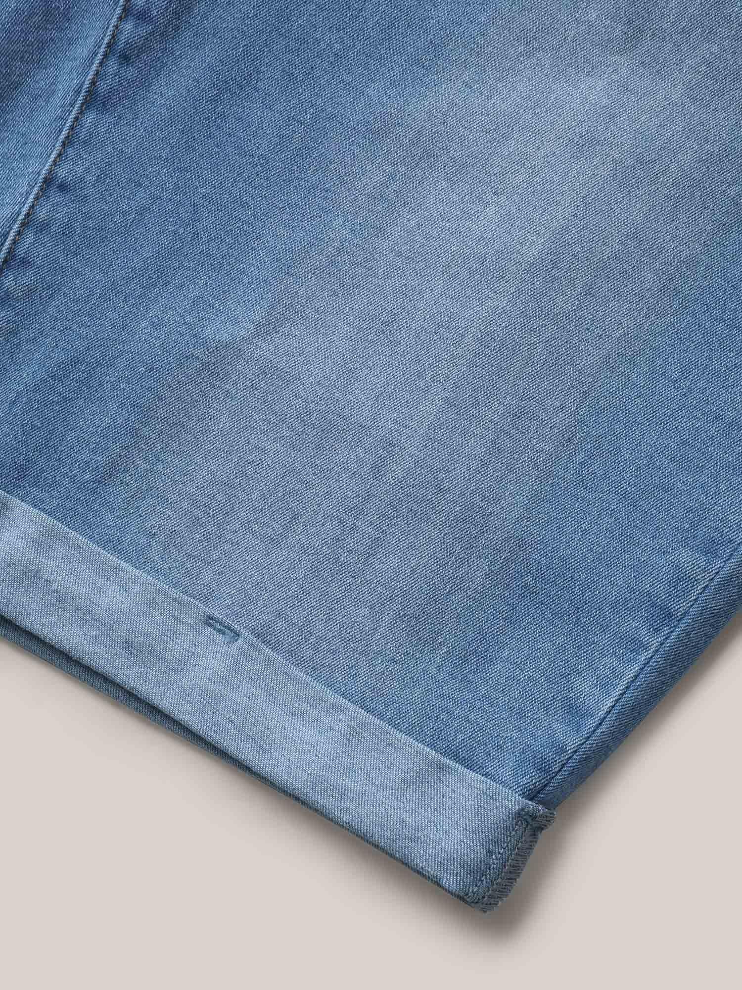 Pull-On Stretchy Waist Denim Shorts Female Product Image