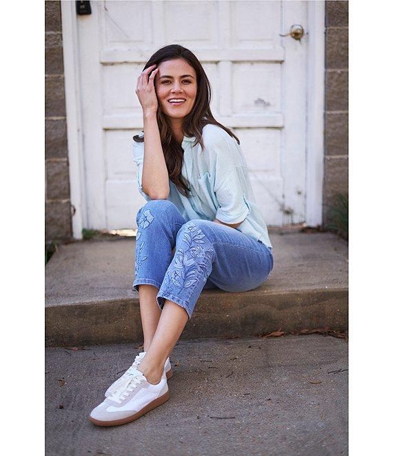 Code Bleu Chelsea Floral Embroidered High Rise Straight Leg Capri Jean Product Image