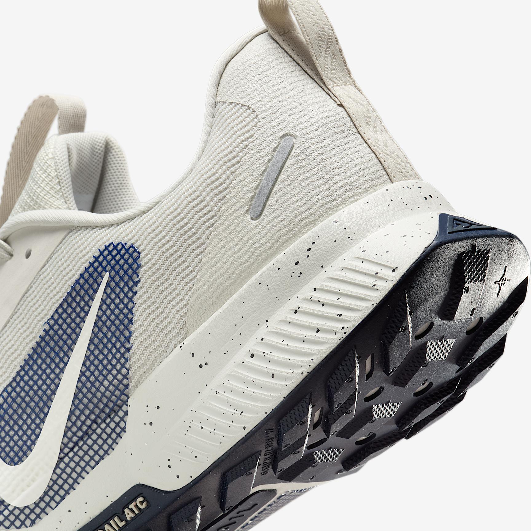 Nike Men's Juniper Trail 3 Trail Running Shoes Product Image