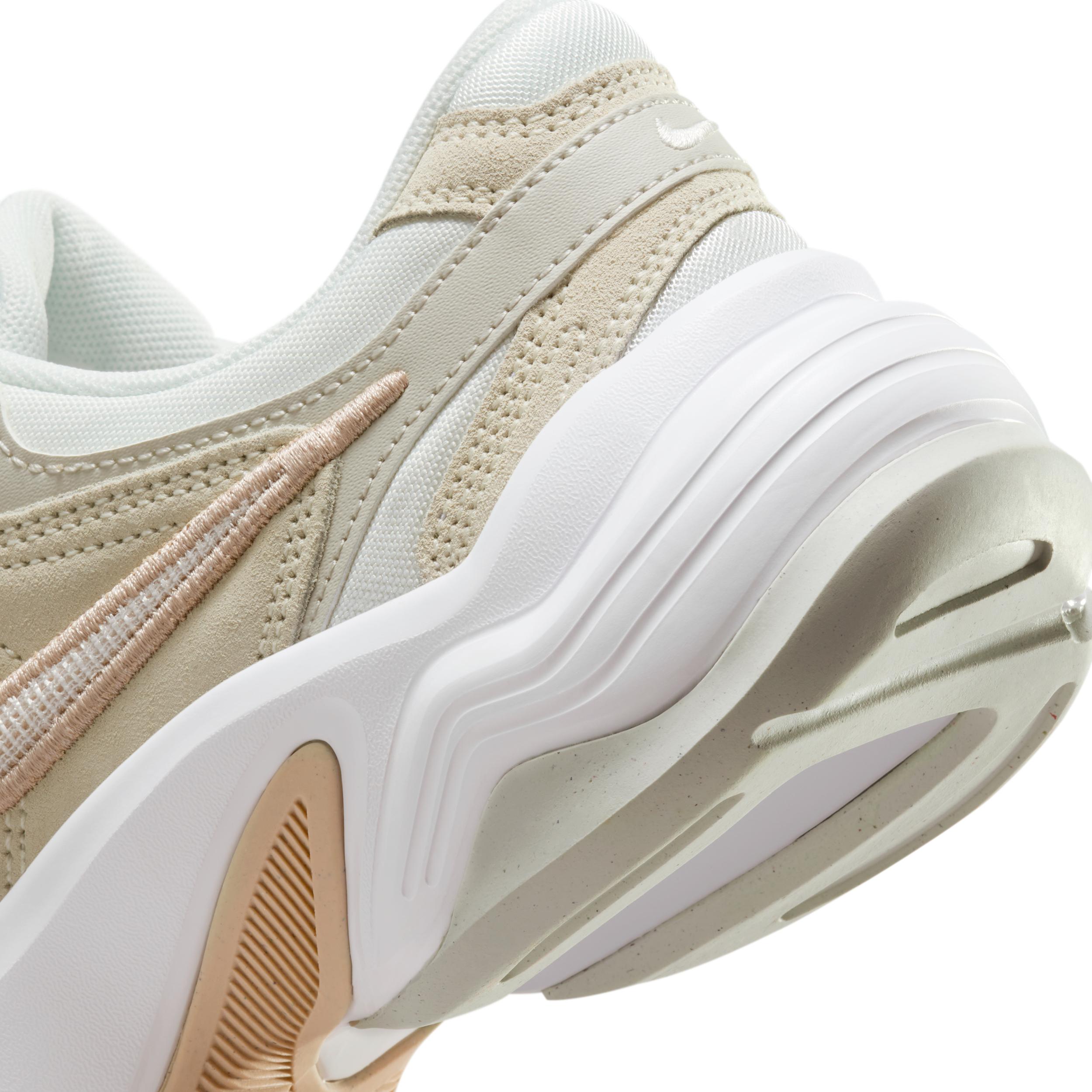 Nike Women's AL8 Shoes Product Image