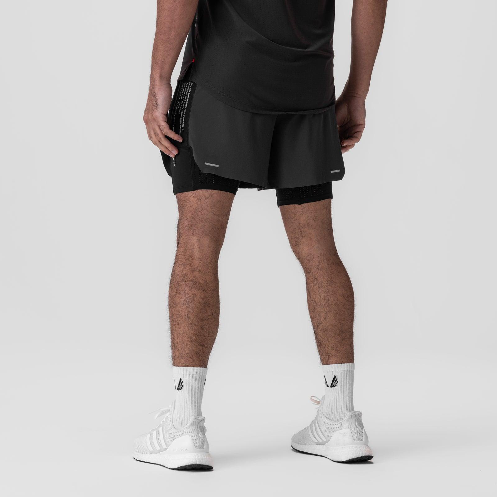 0953. Aerotex™ Hybrid Liner Short - Space Grey/Black Male Product Image