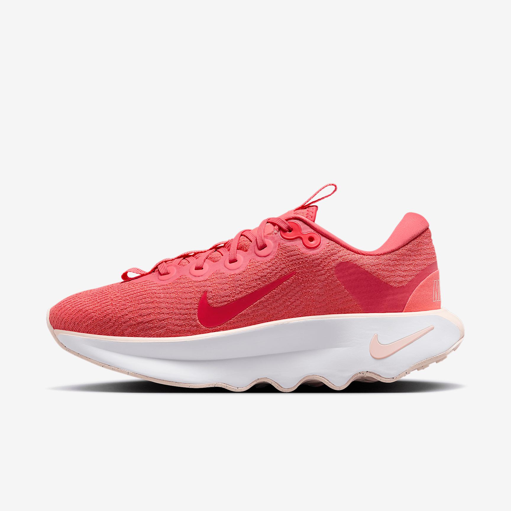 Nike Women's Motiva Walking Shoes Product Image