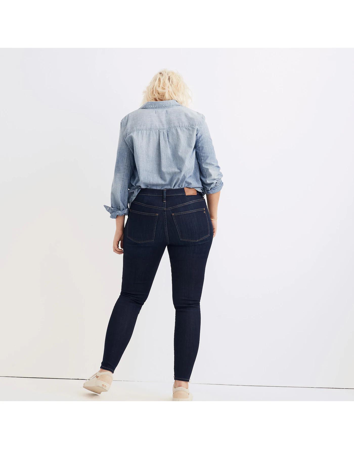 Taller 9" Mid-Rise Skinny Jeans in Larkspur Wash: TENCEL™ Denim Edition Product Image