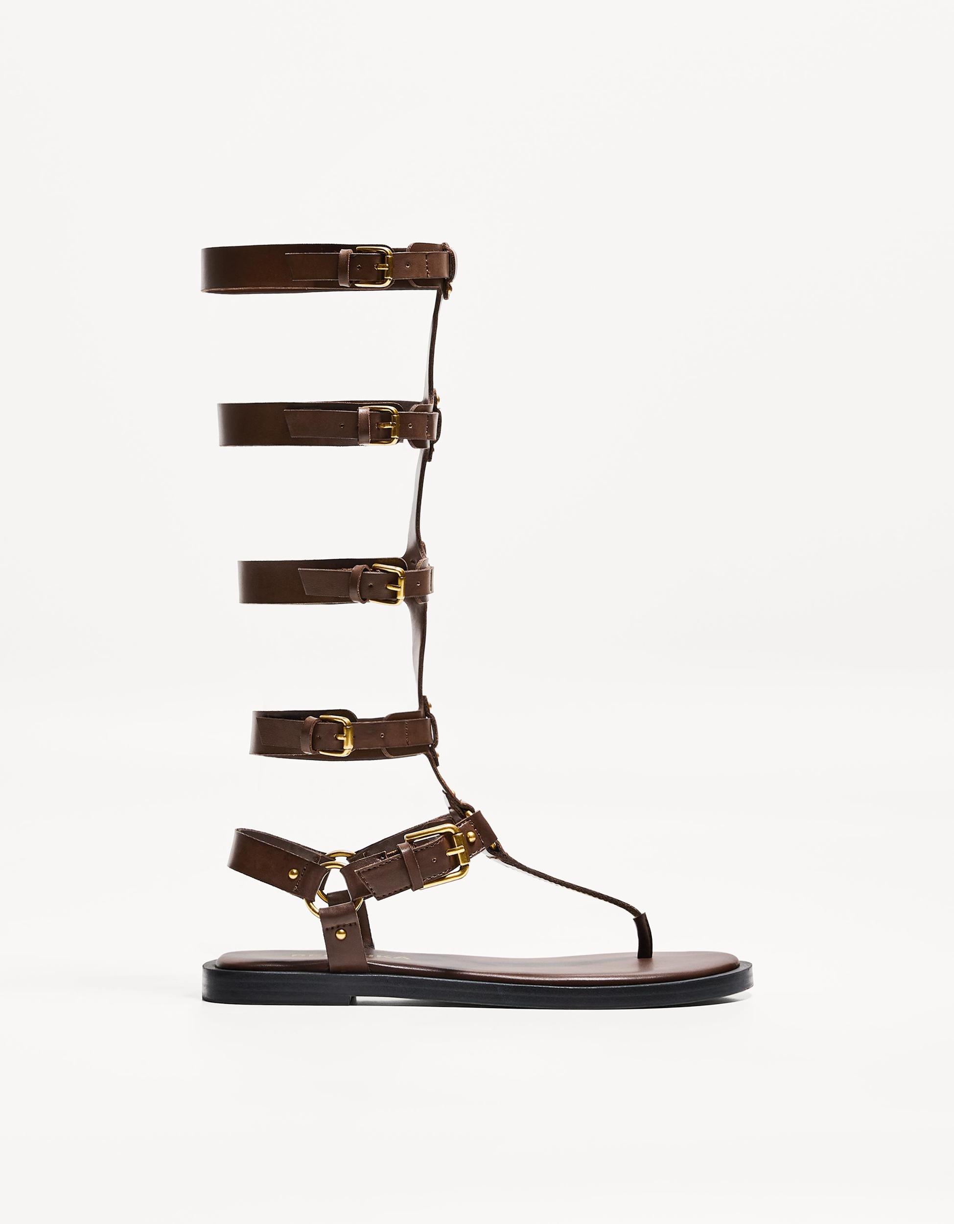 Flat knee-high sandals Product Image