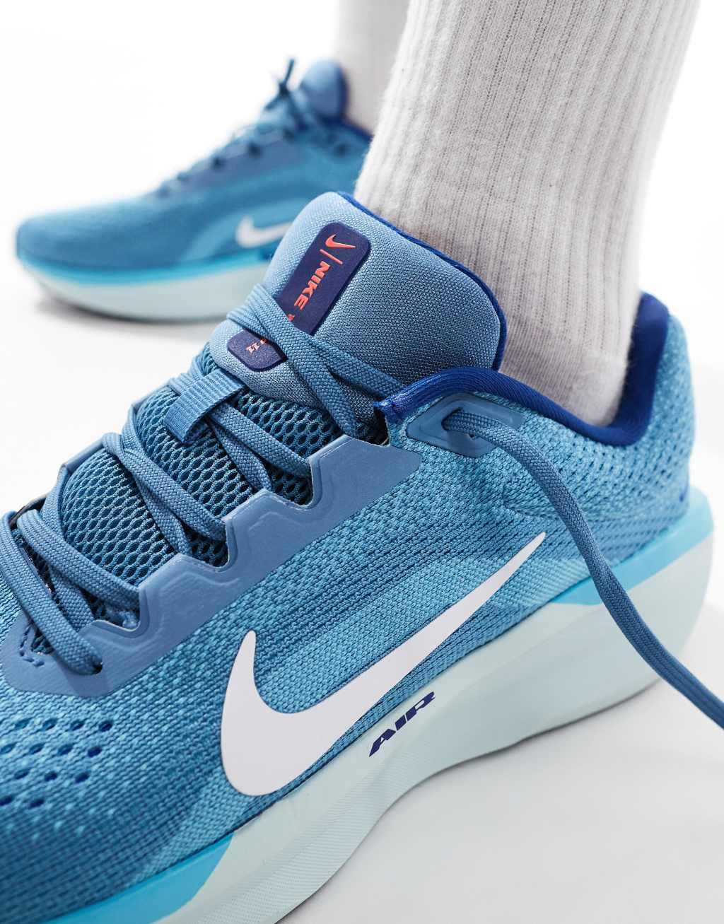 Nike Running Air Winflo 11 sneakers in blue Product Image