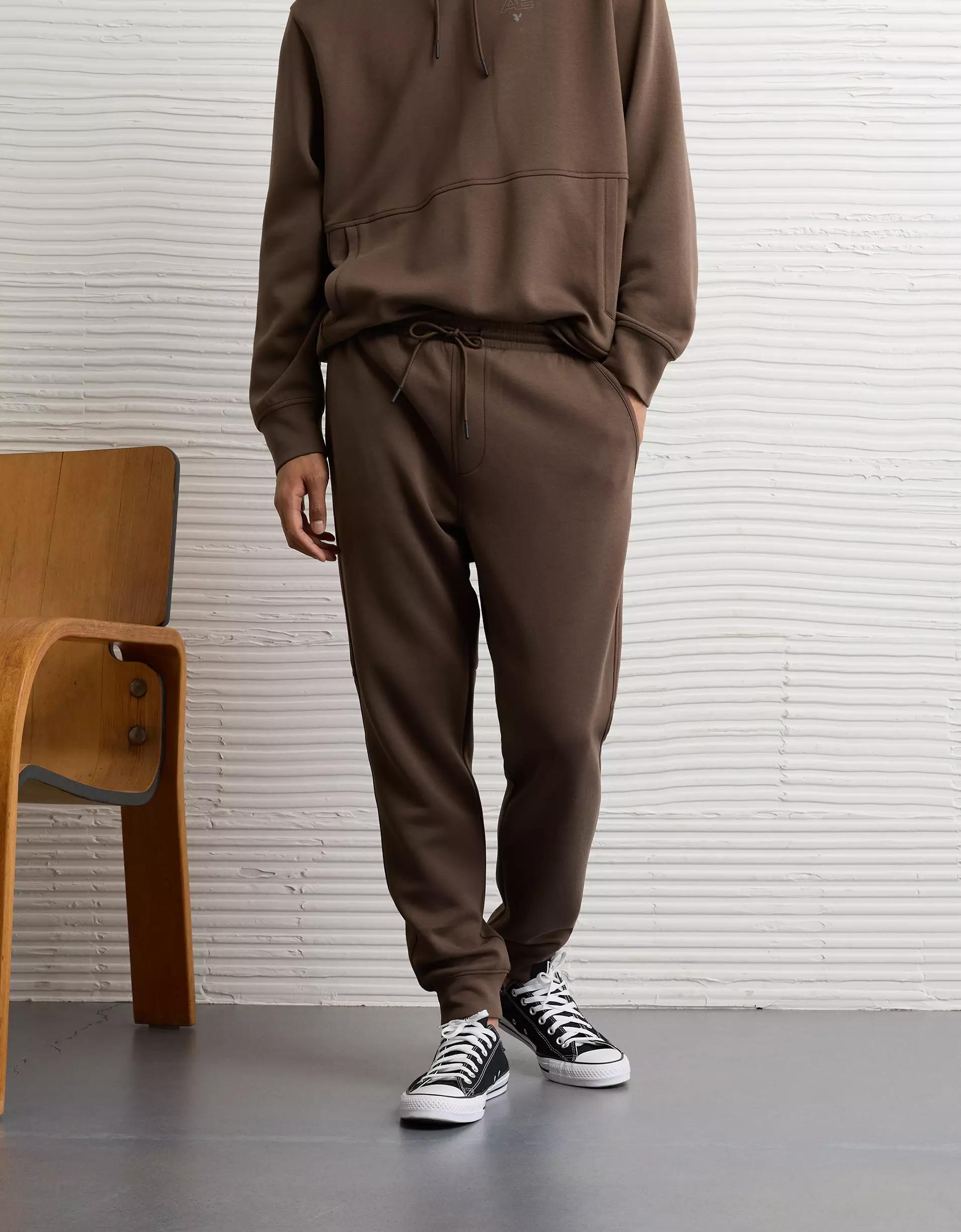 AE 24/7 Jogger Product Image