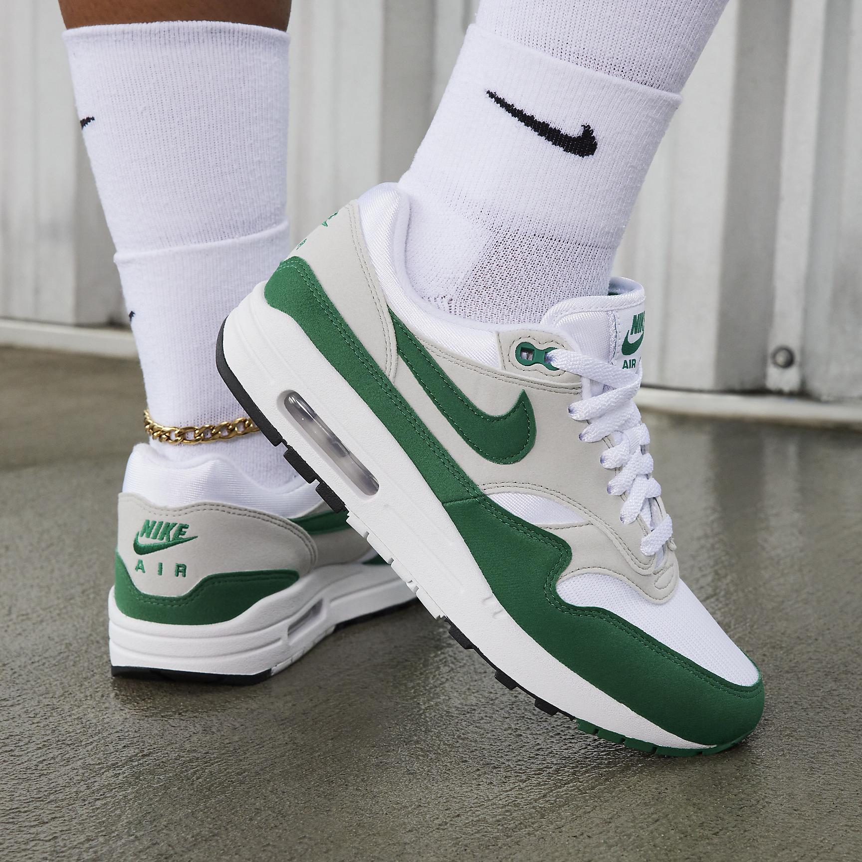Womens Nike Air Max 1 Casual Shoes Product Image