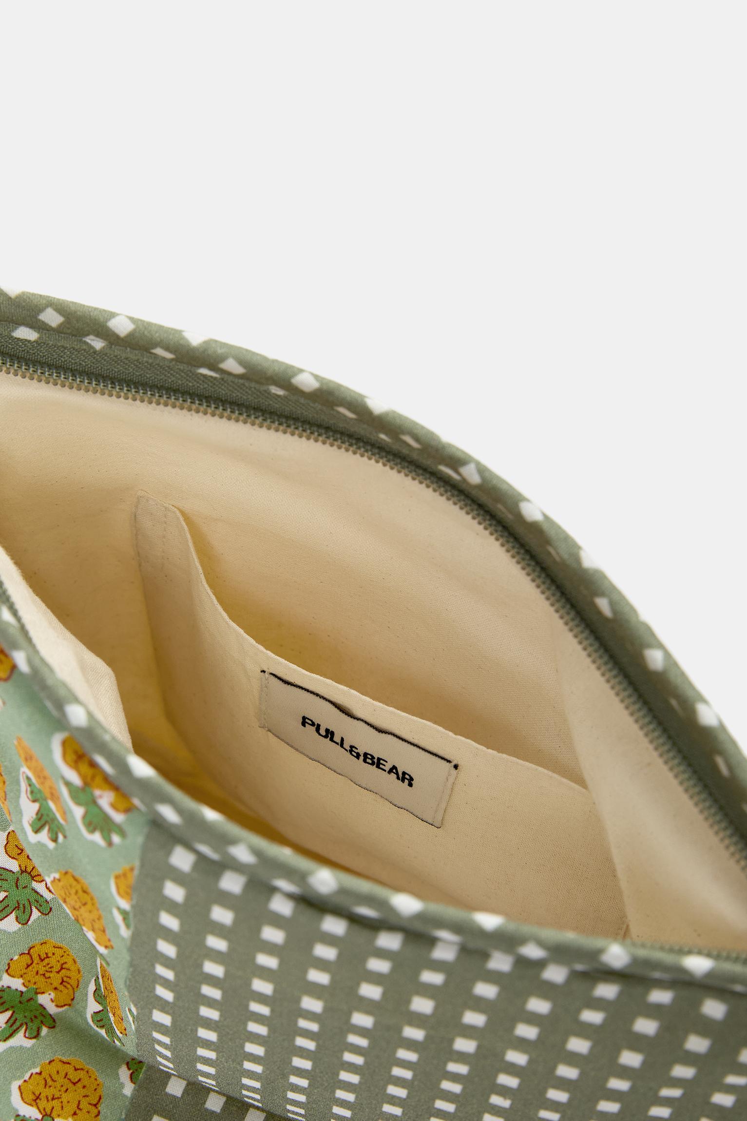 Printed fabric make-up bag Product Image