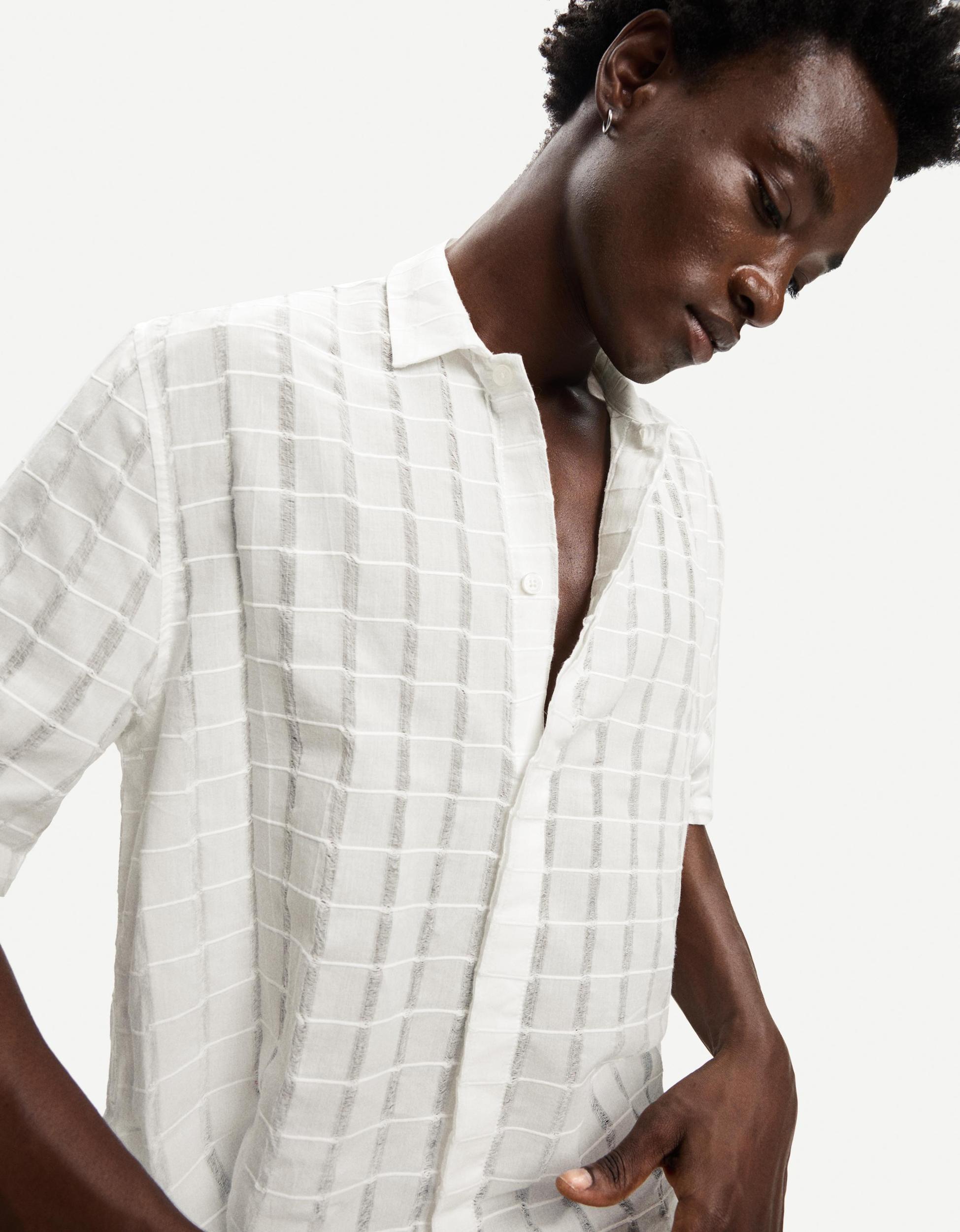 Frayed boxy-fit short sleeve shirt Product Image