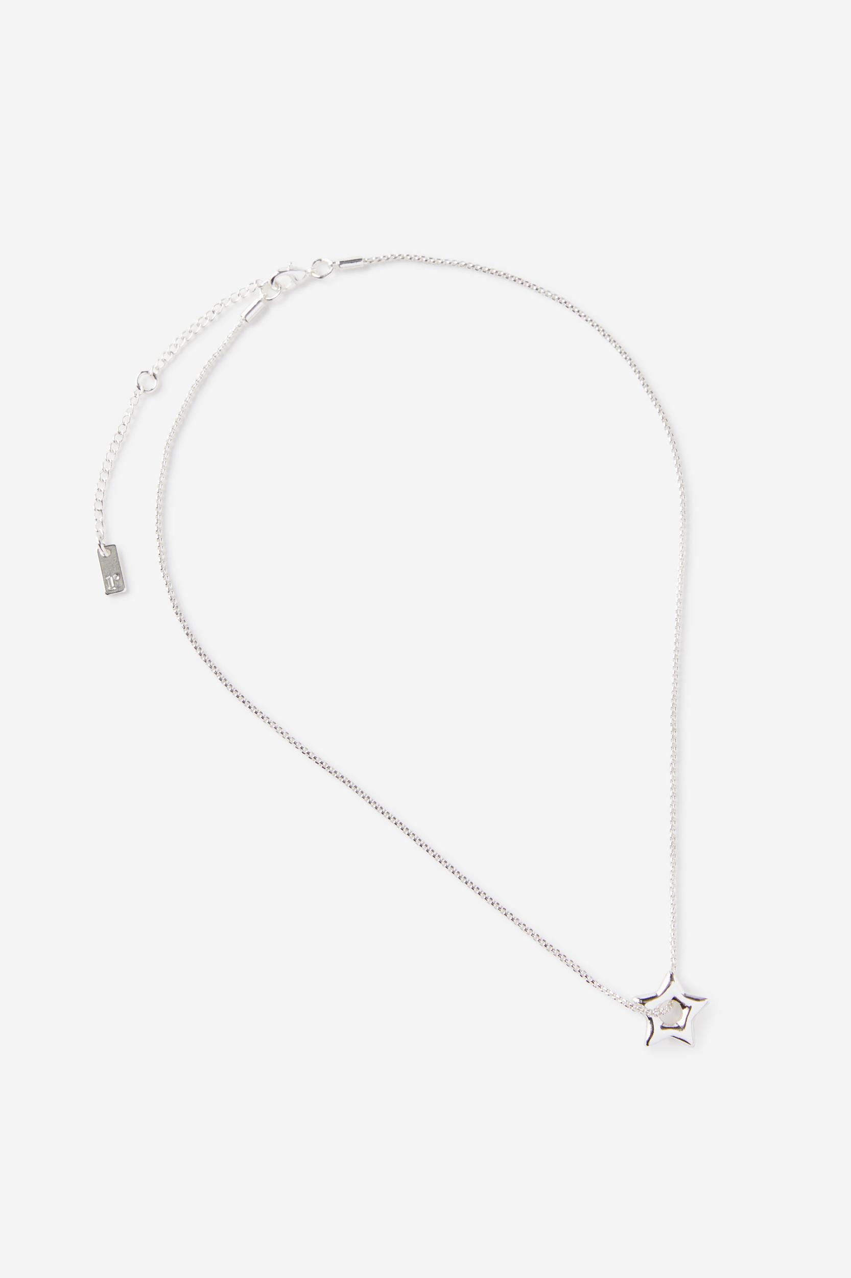 Pendant Necklace Product Image