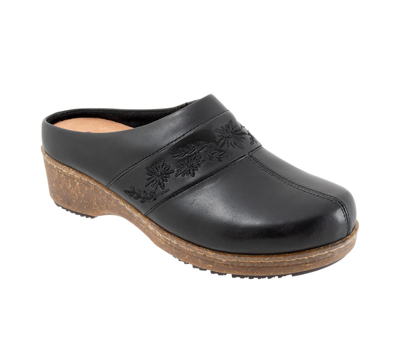 Women's Softwalk Aurora 3.0 Clogs Product Image