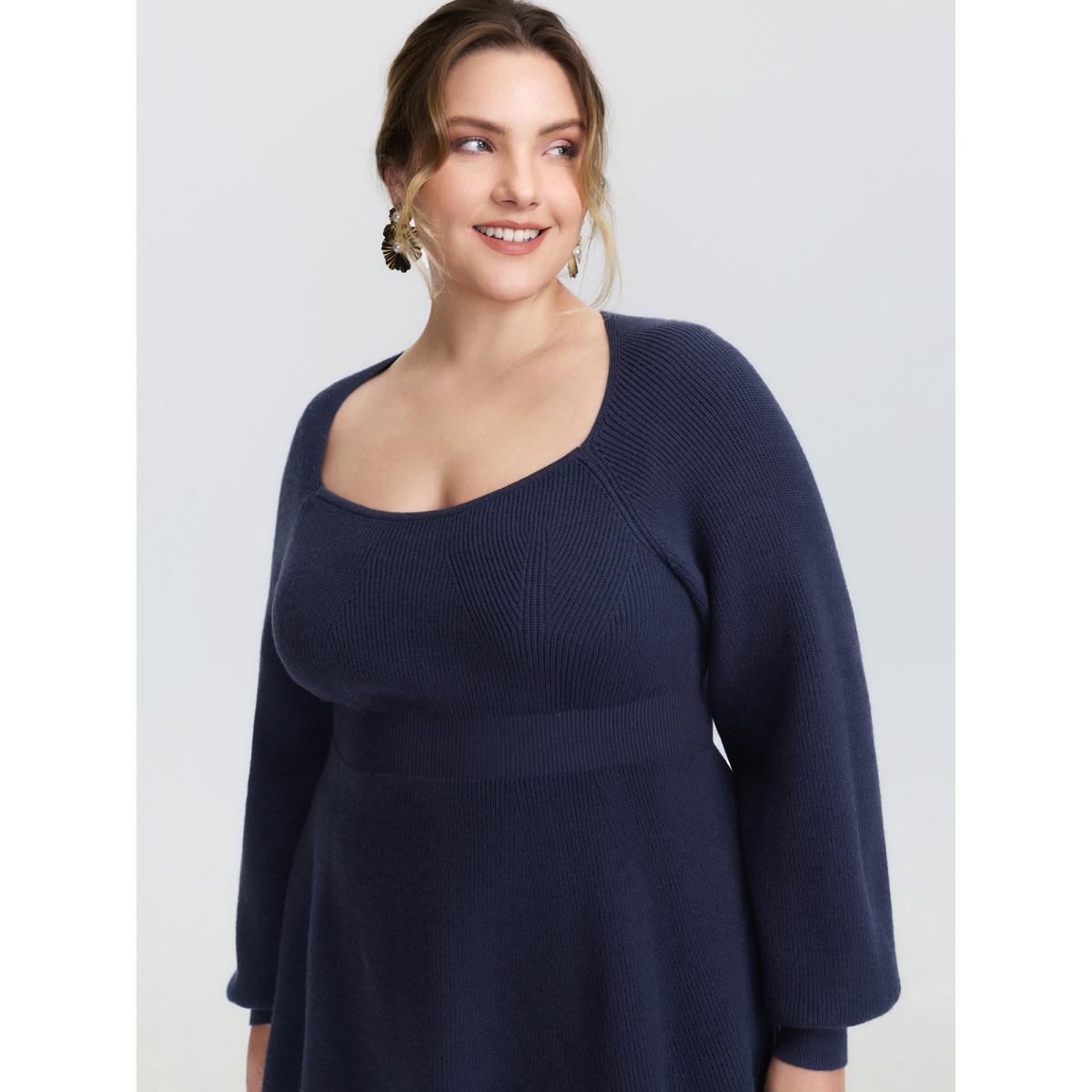 Plus Size Scoop Neck Cinched-Waist Textured Pullover Indigo Women Timeless Bodycon Long Sleeve Heart neckline Elegant Pullovers BloomChic 30/6X Product Image